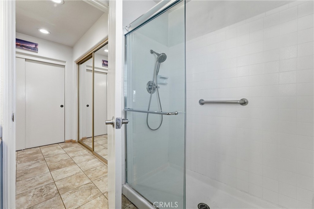 5872 Meadowbrook Drive