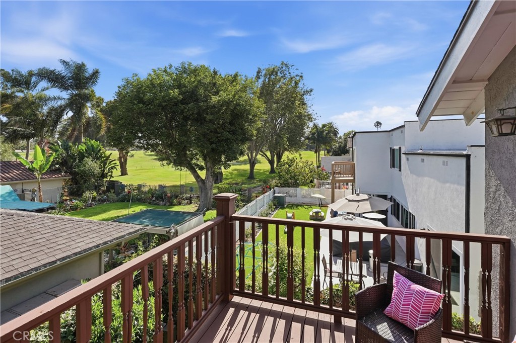 5872 Meadowbrook Drive