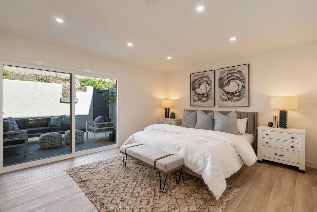 18644 Applewood