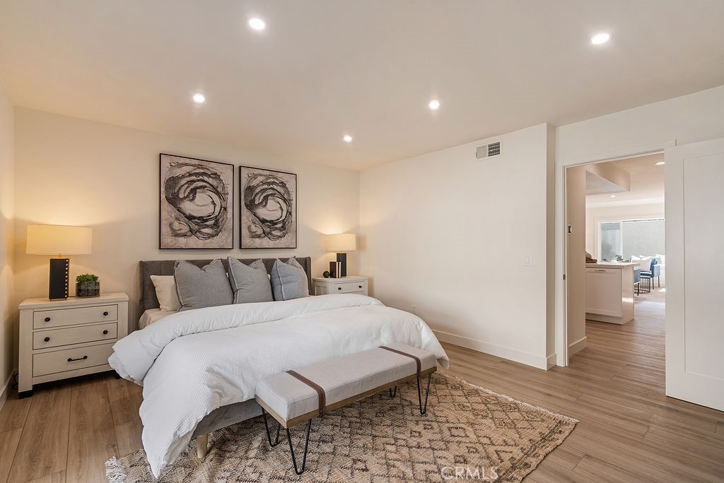 18644 Applewood