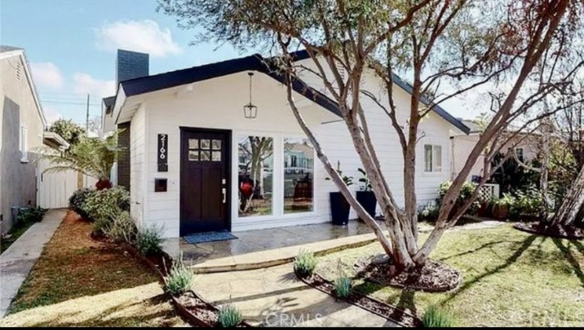 2166 Maine Long Beach Ca Us 90806 Oc26221044