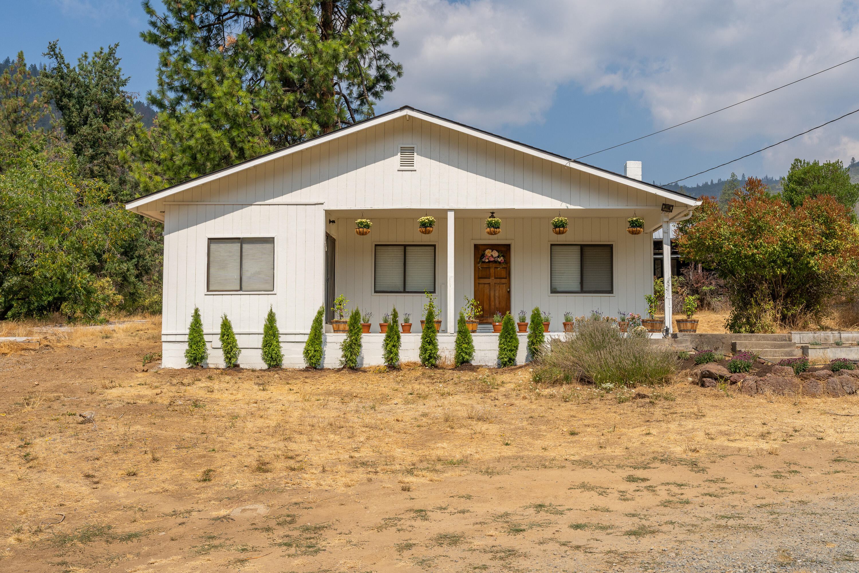 4716 Highway 238