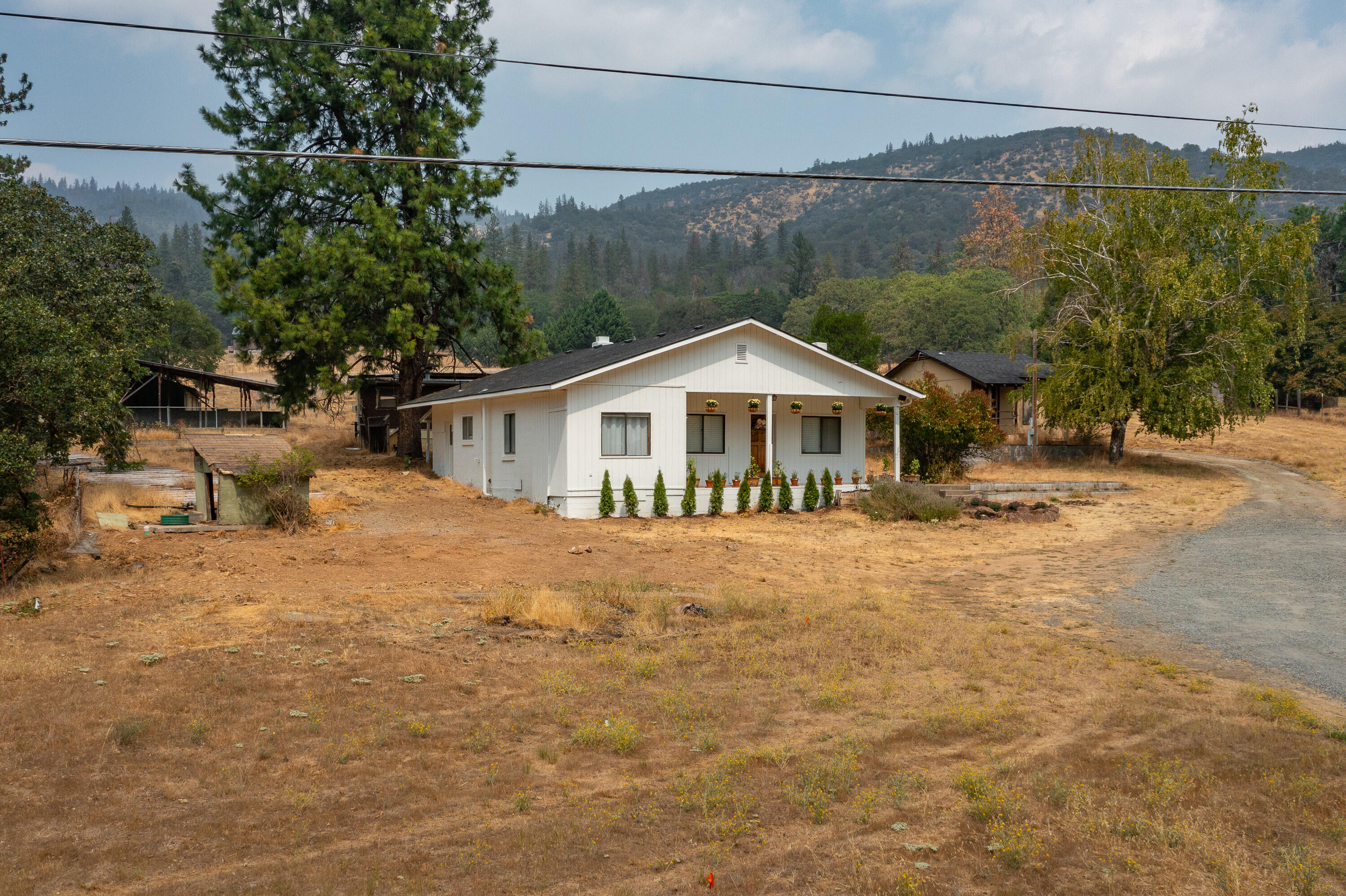 4716 Highway 238