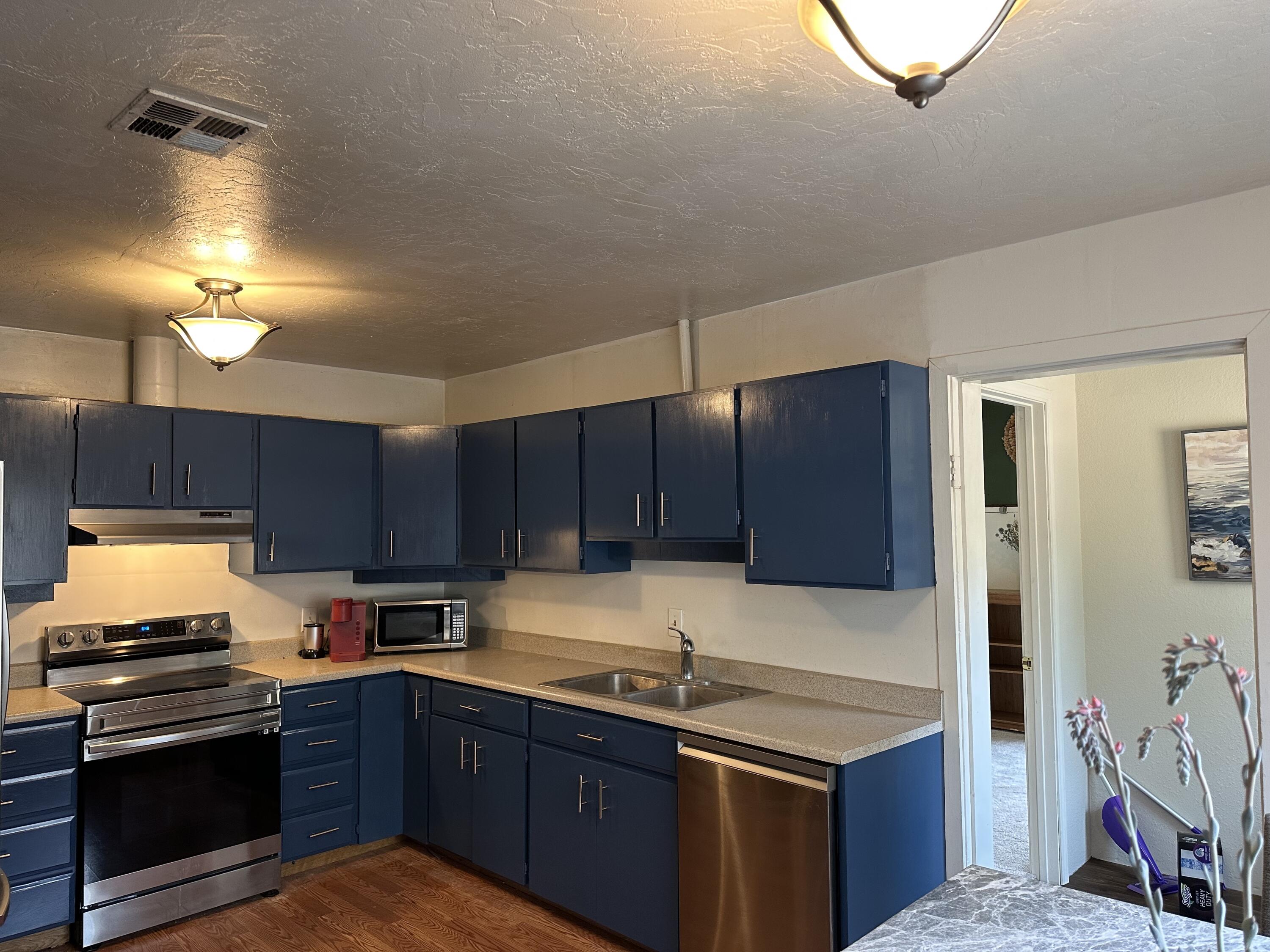 4716 Highway 238