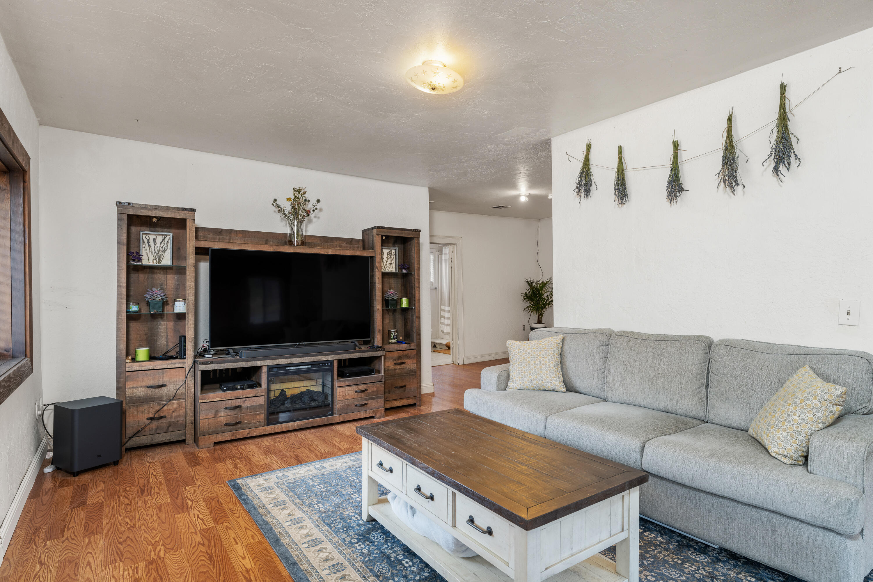 4716 Highway 238