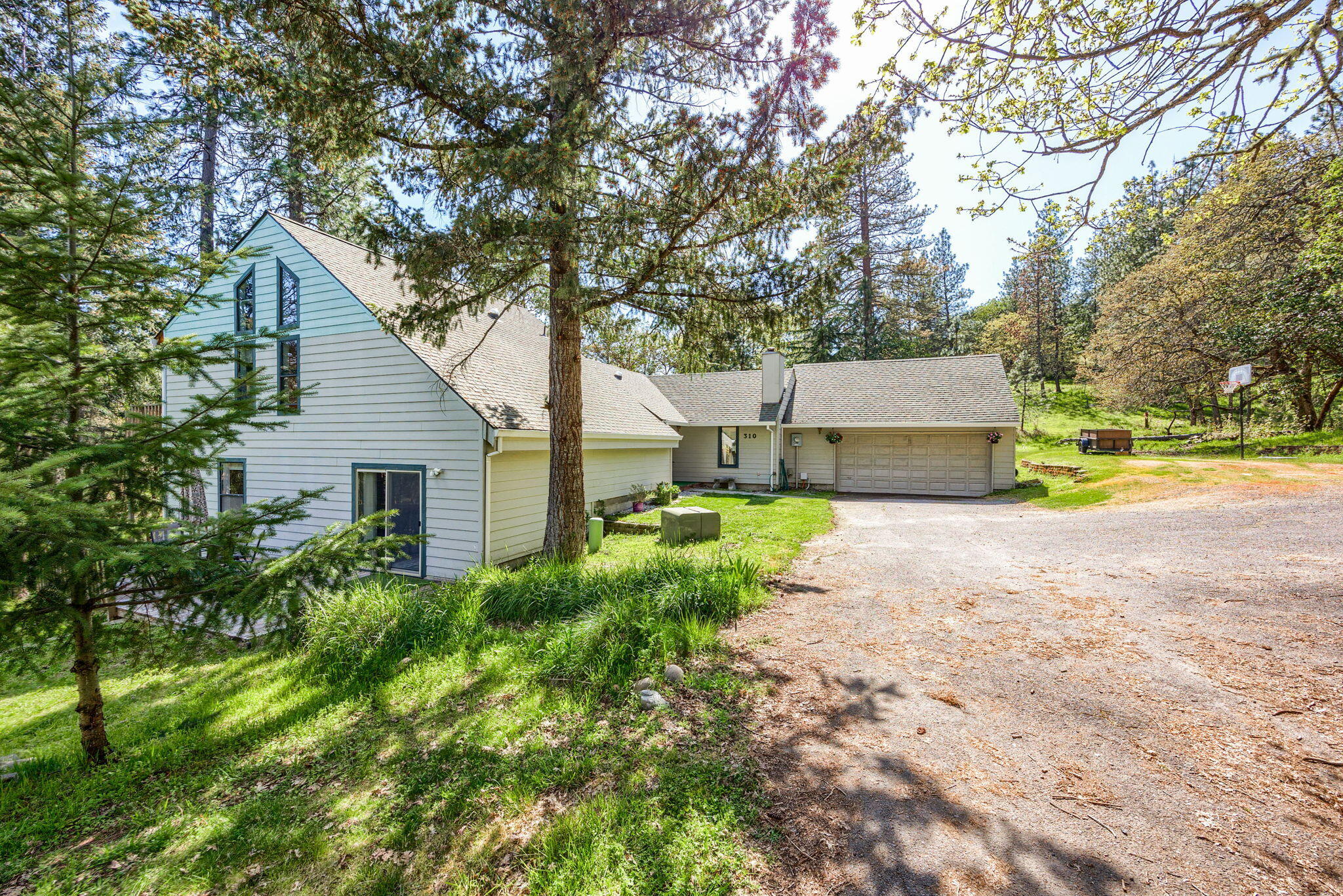 310 Richard Way