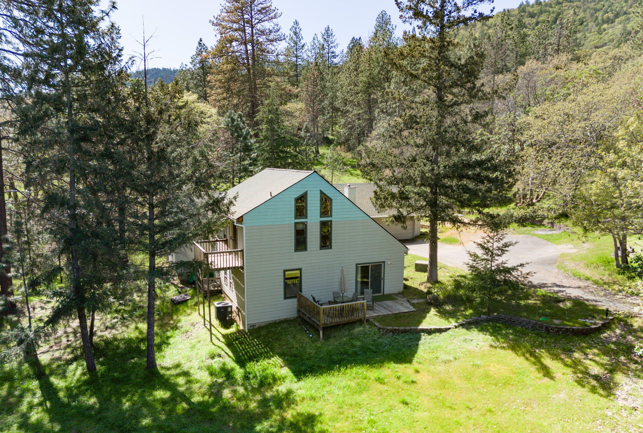 310 Richard Way
