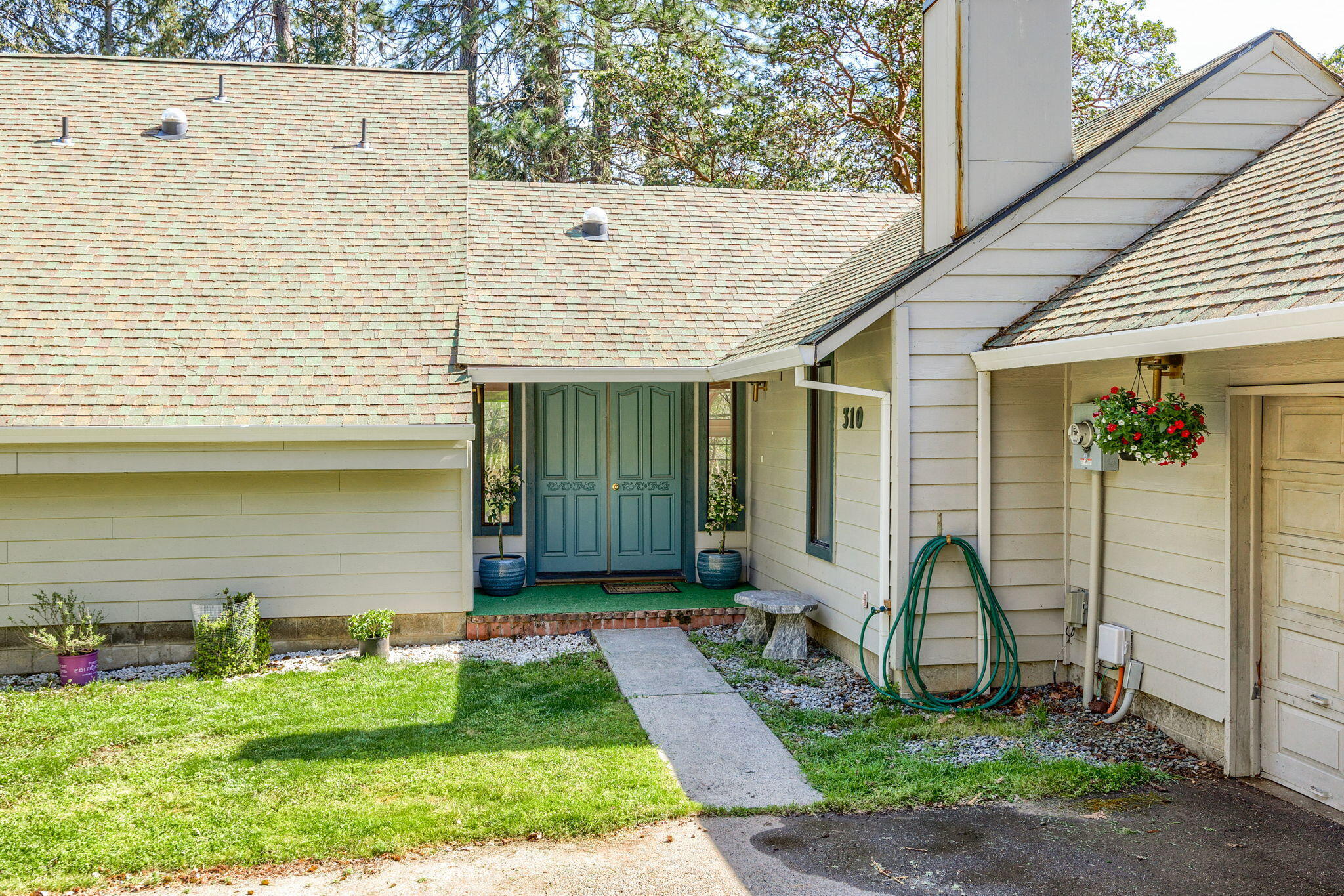 310 Richard Way