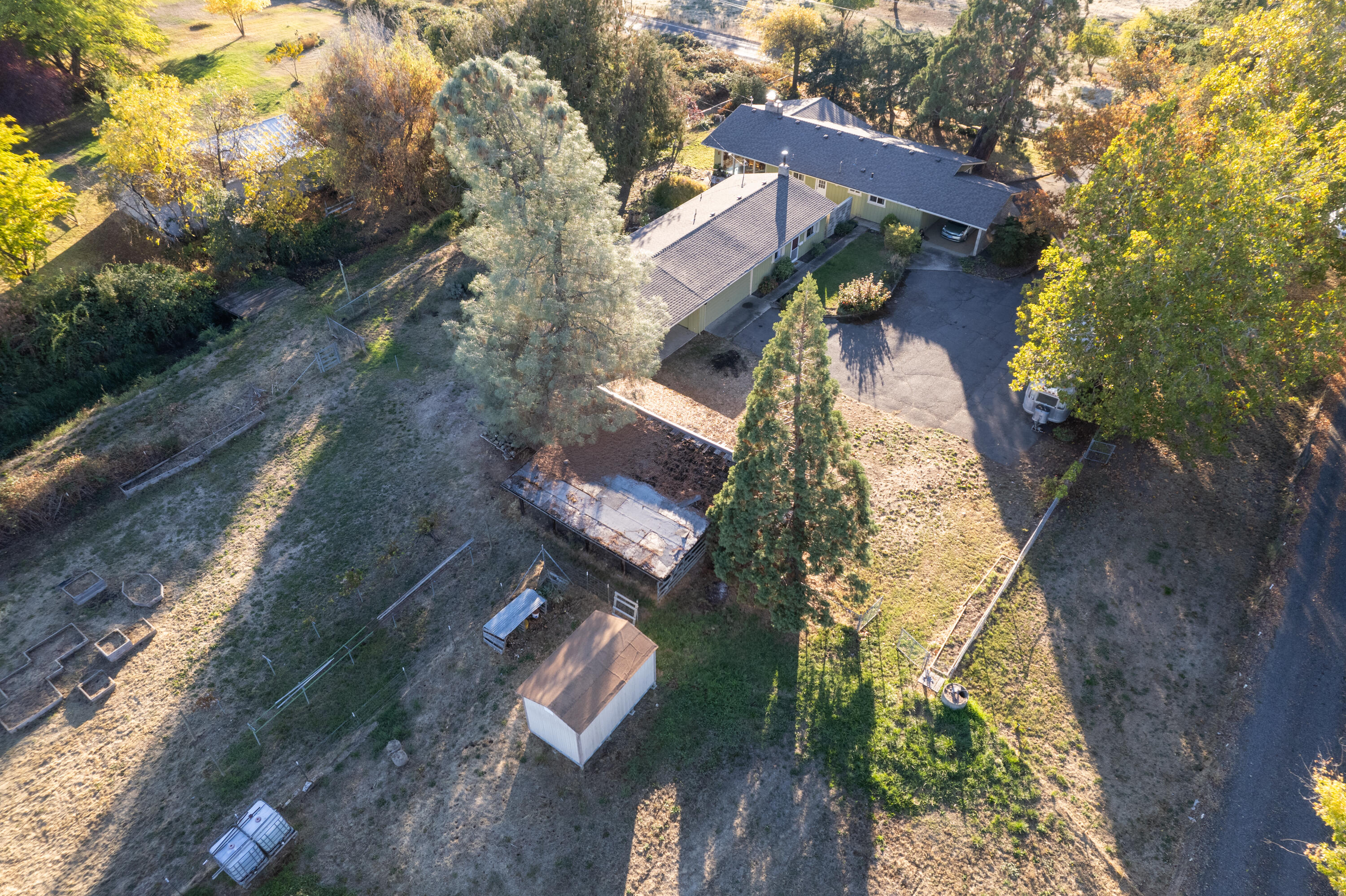 1775 Hull Road