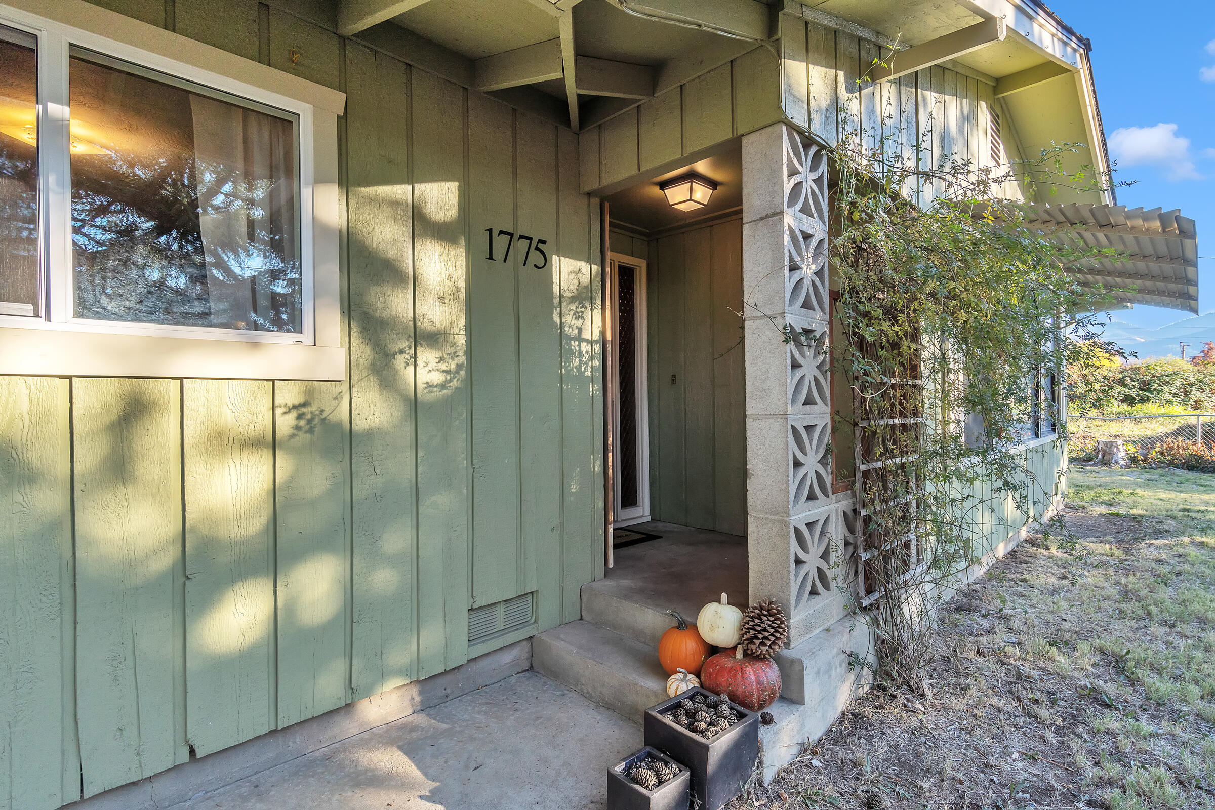 1775 Hull Road