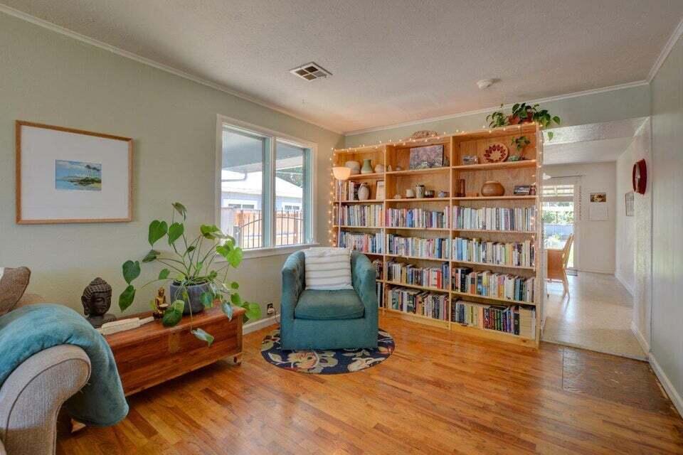 534 Laurel Street