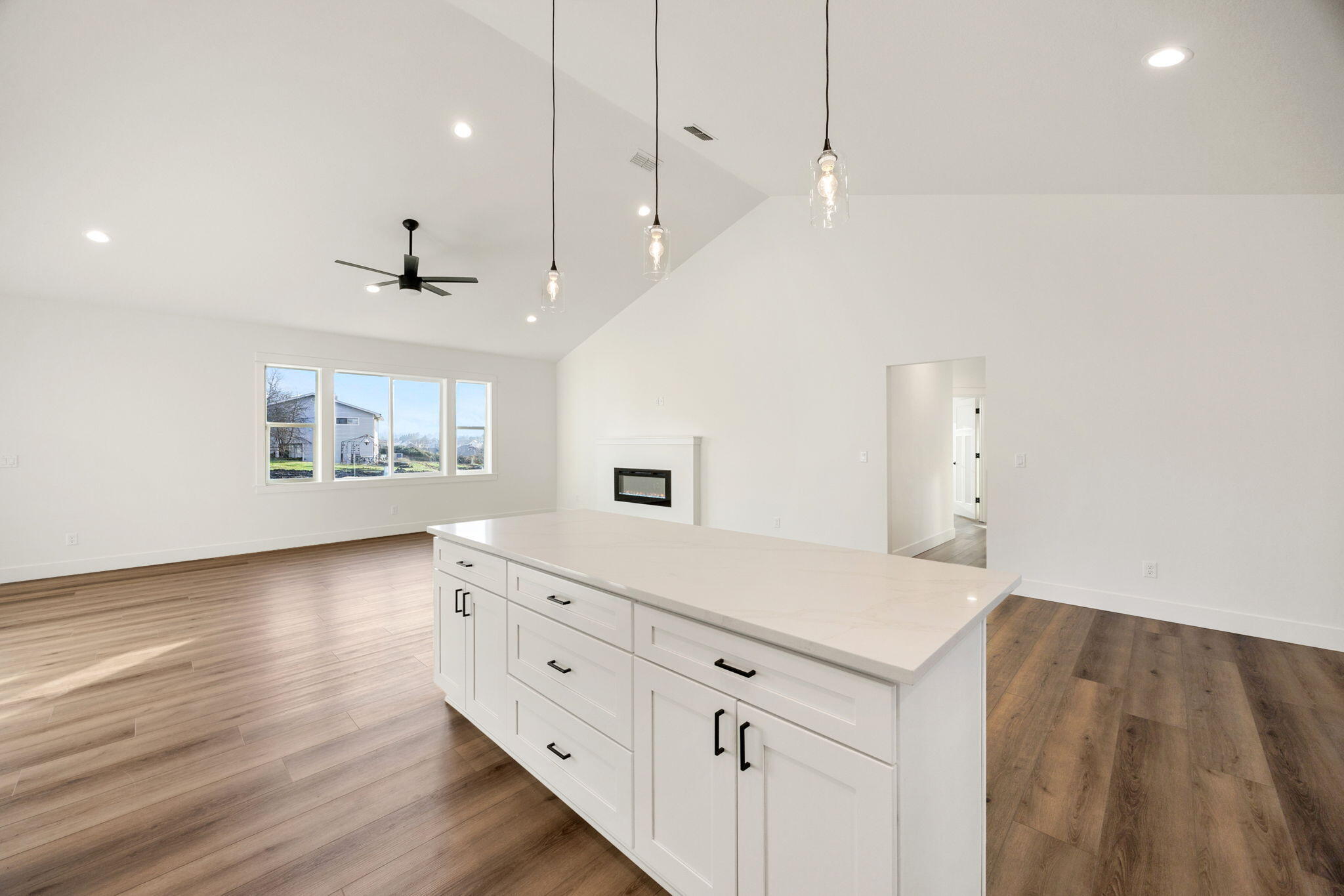 3375 Viewpoint Drive