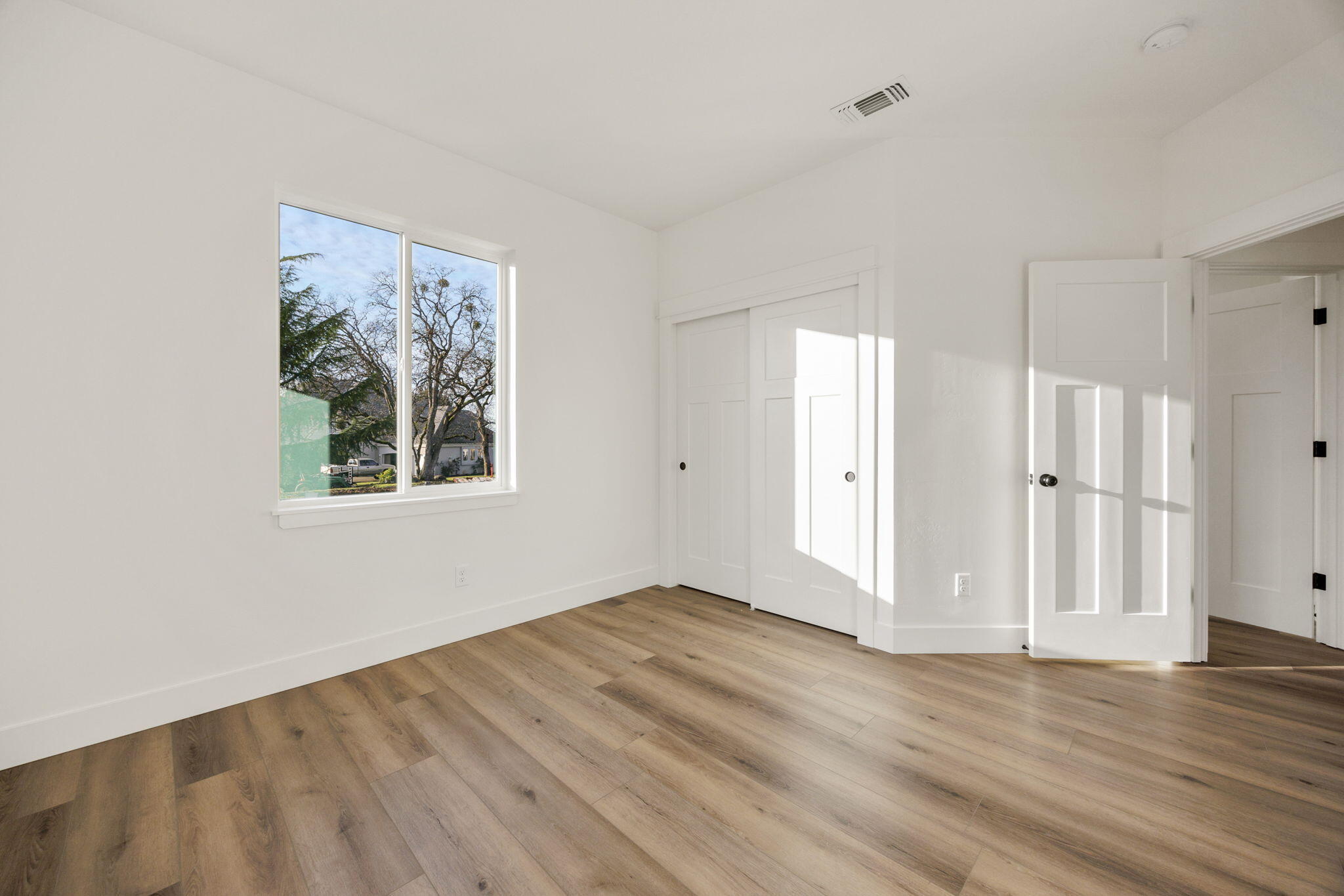 3375 Viewpoint Drive