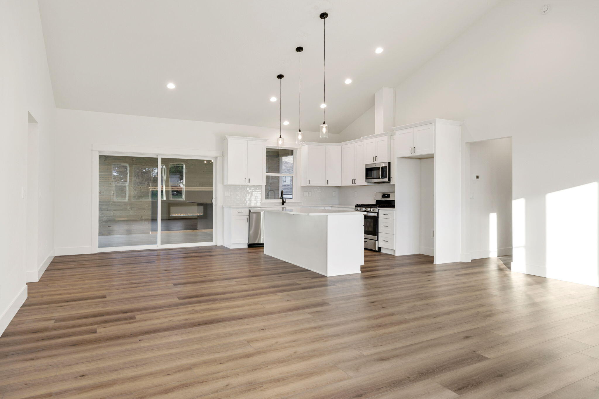 3375 Viewpoint Drive