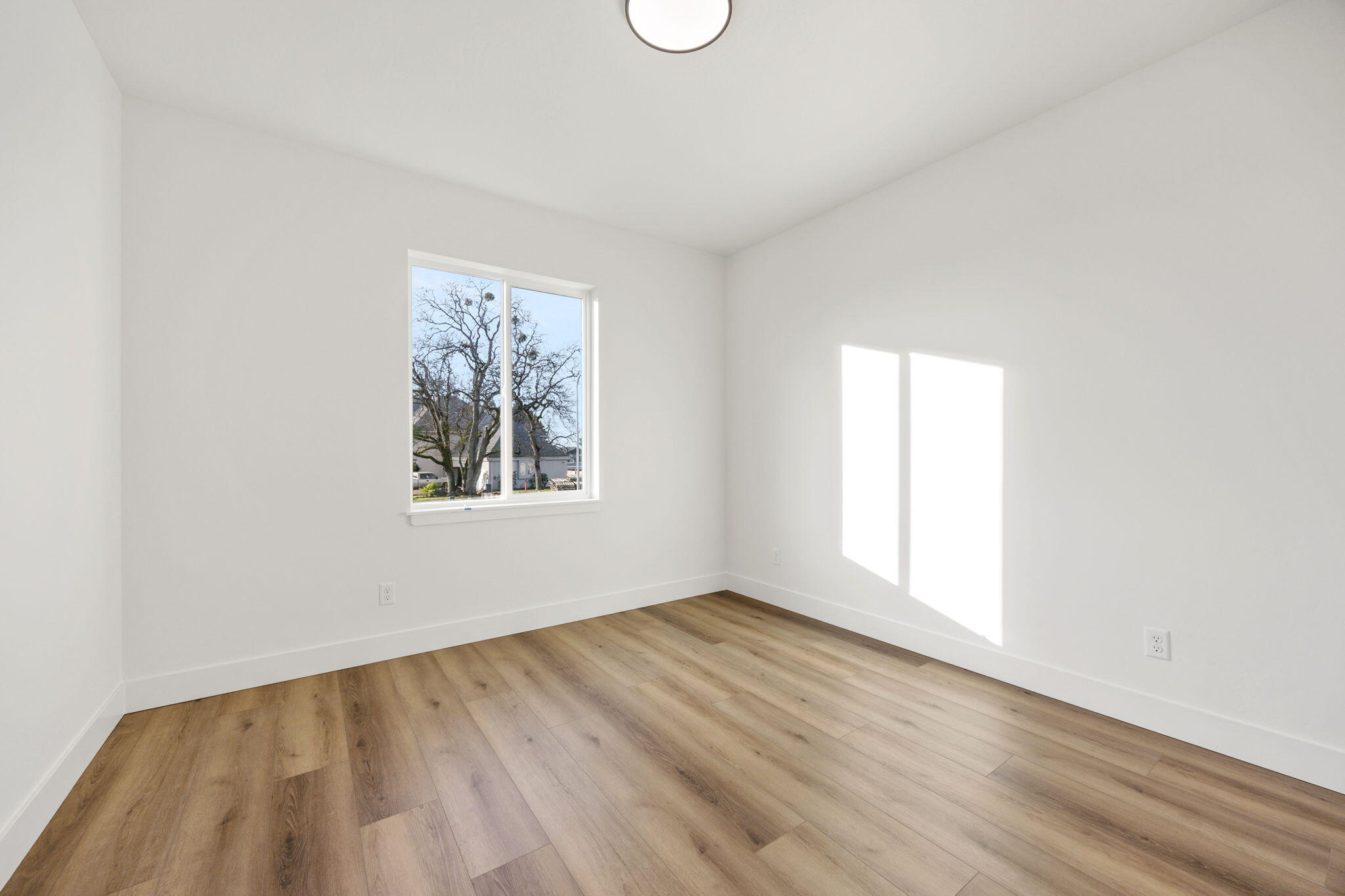 3375 Viewpoint Drive