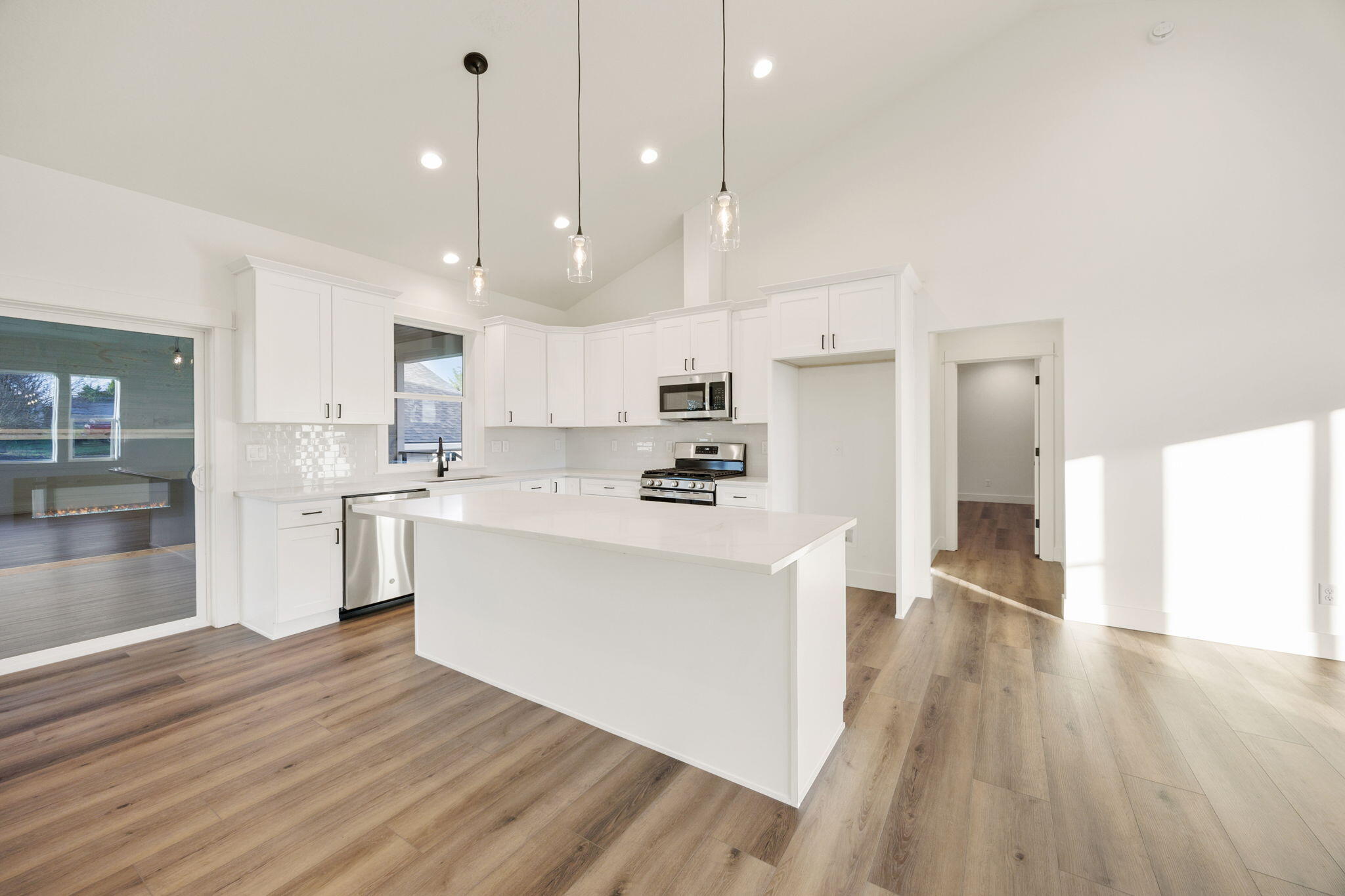 3375 Viewpoint Drive