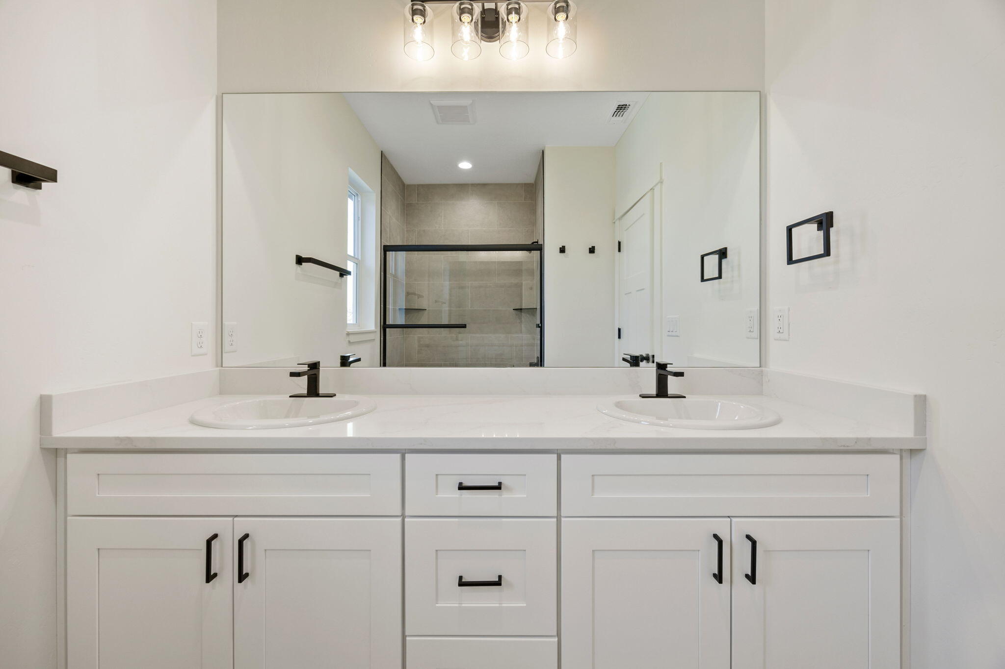 3375 Viewpoint Drive