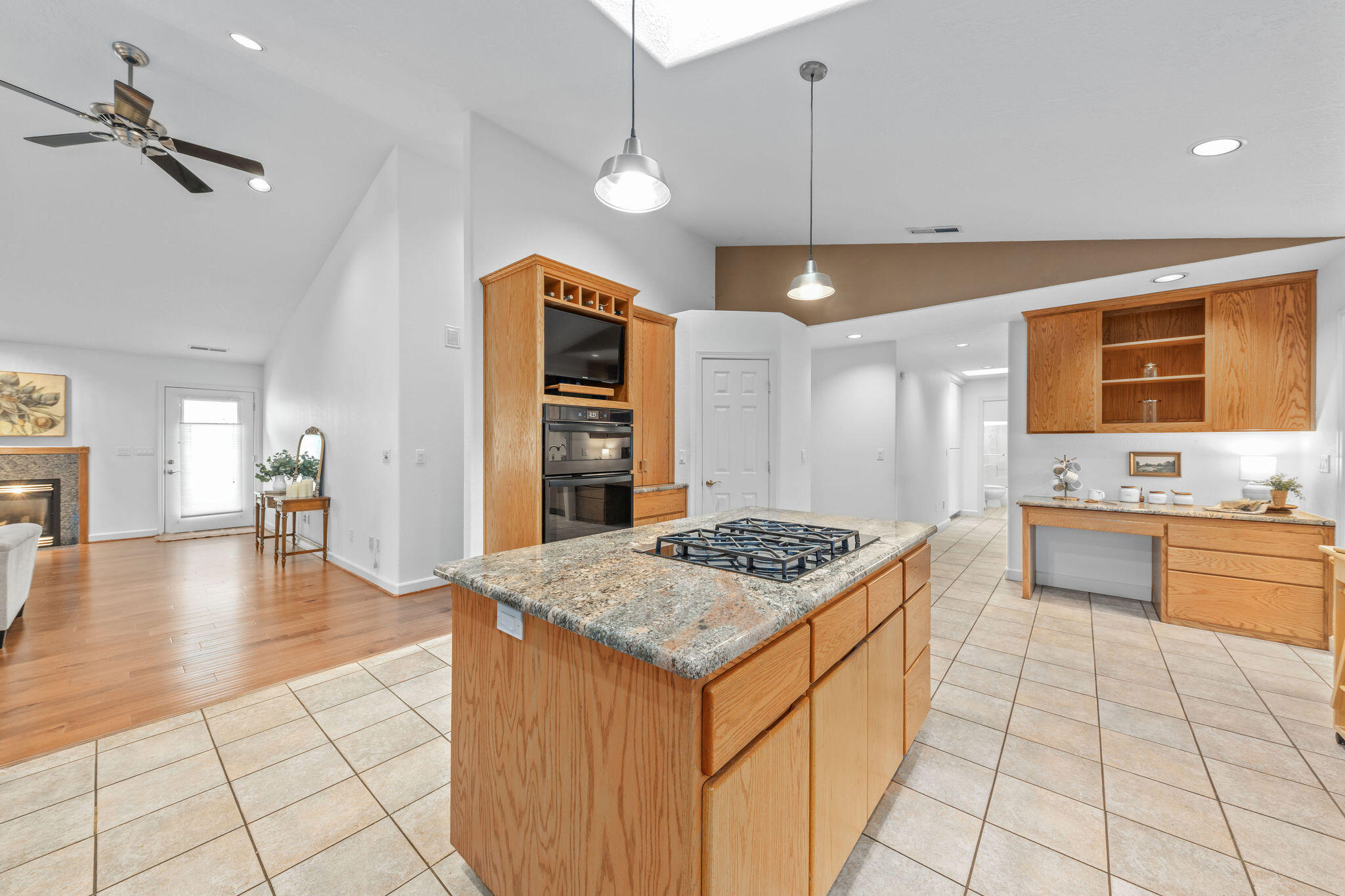 1568 Ridge Way