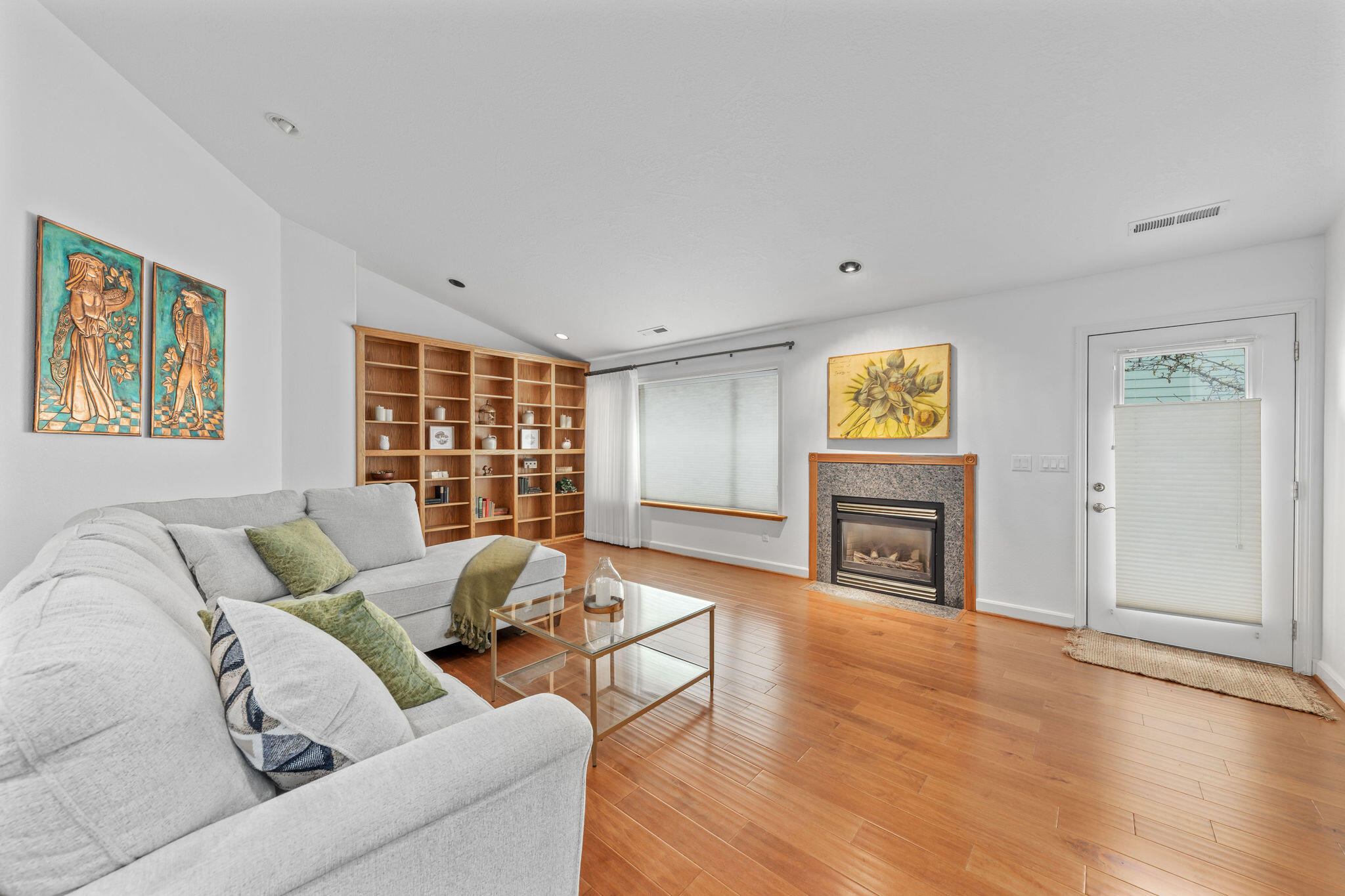 1568 Ridge Way