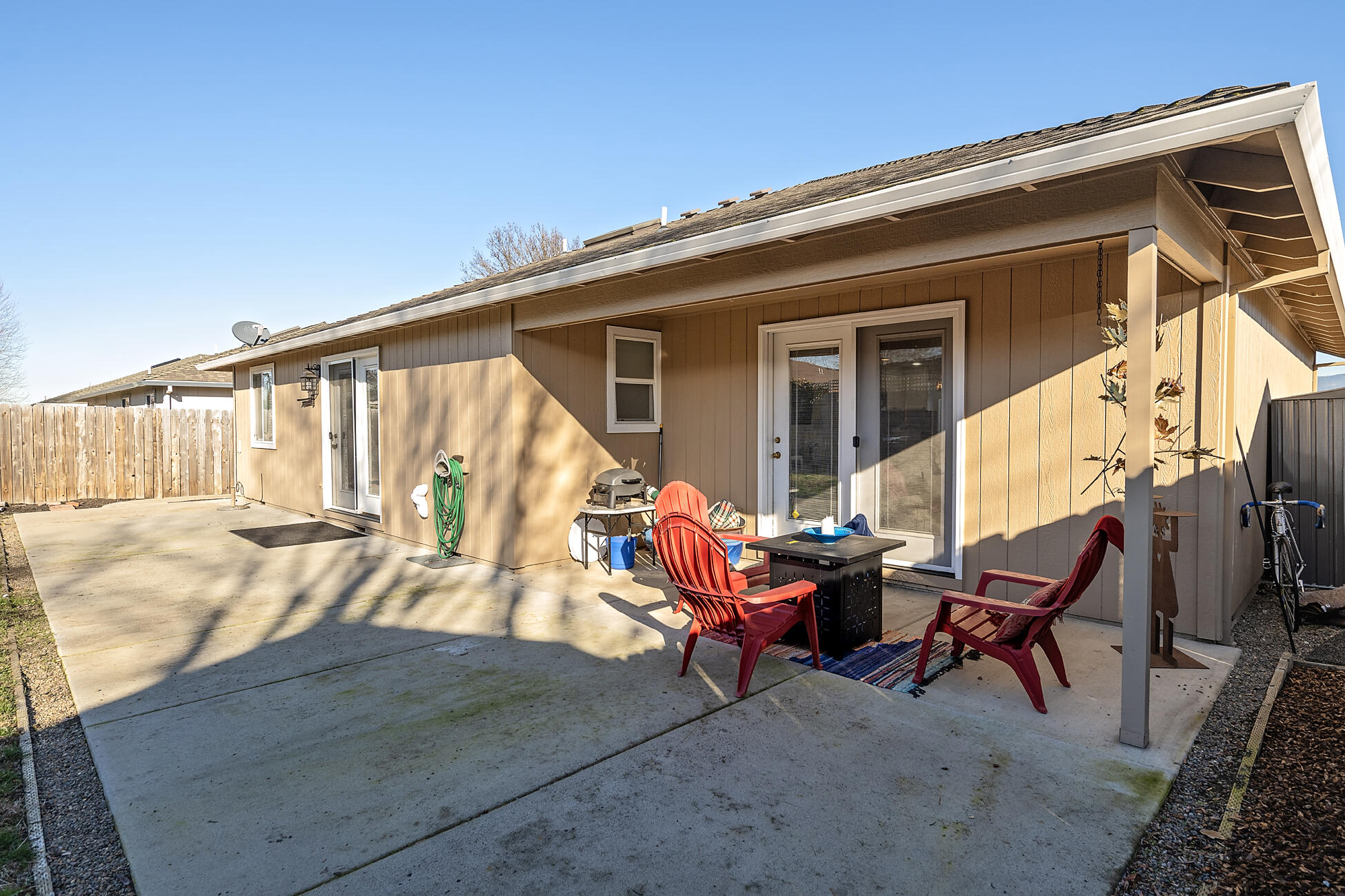 1346 Alex Way