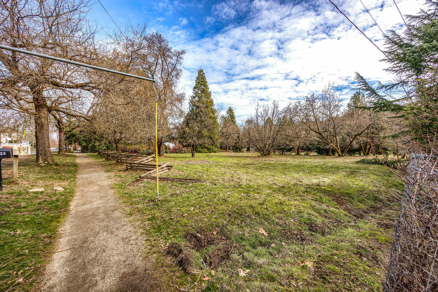 385 S Oregon Street, TL 502/503