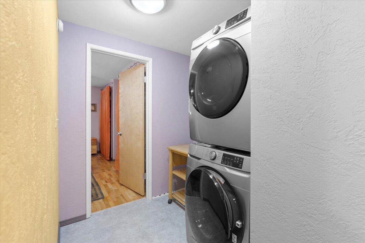 105 N 4th Street