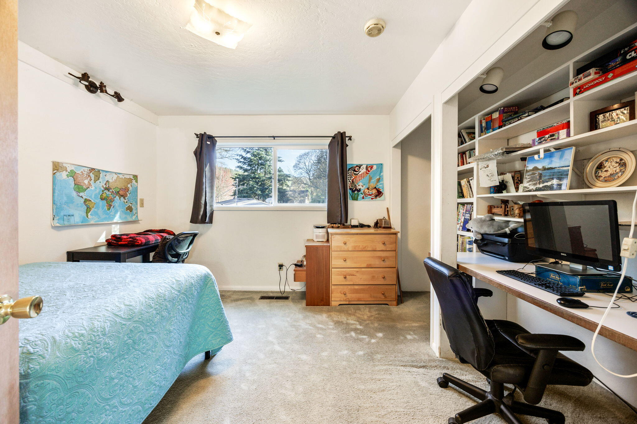 870 S 3rd Street