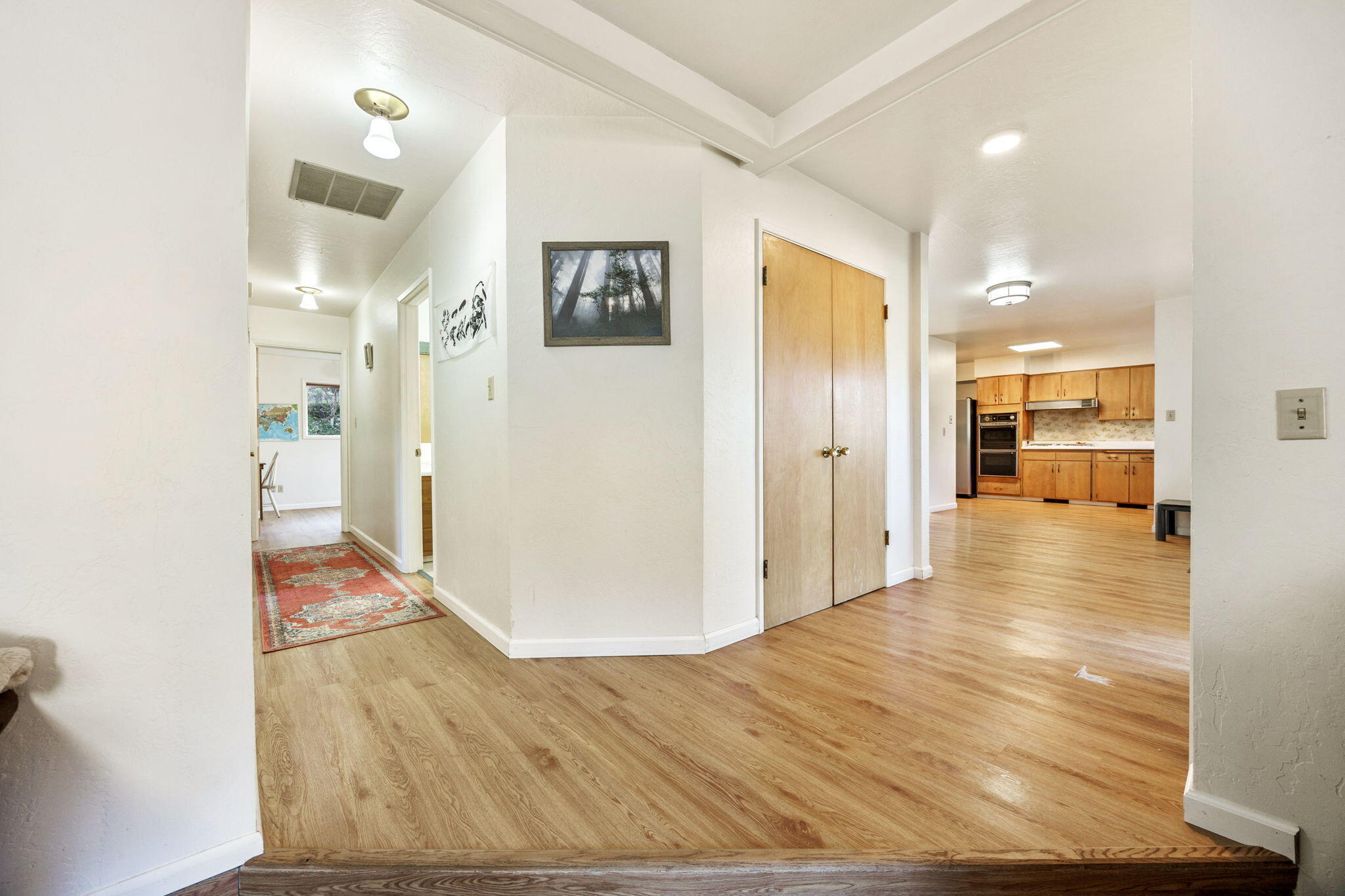870 S 3rd Street