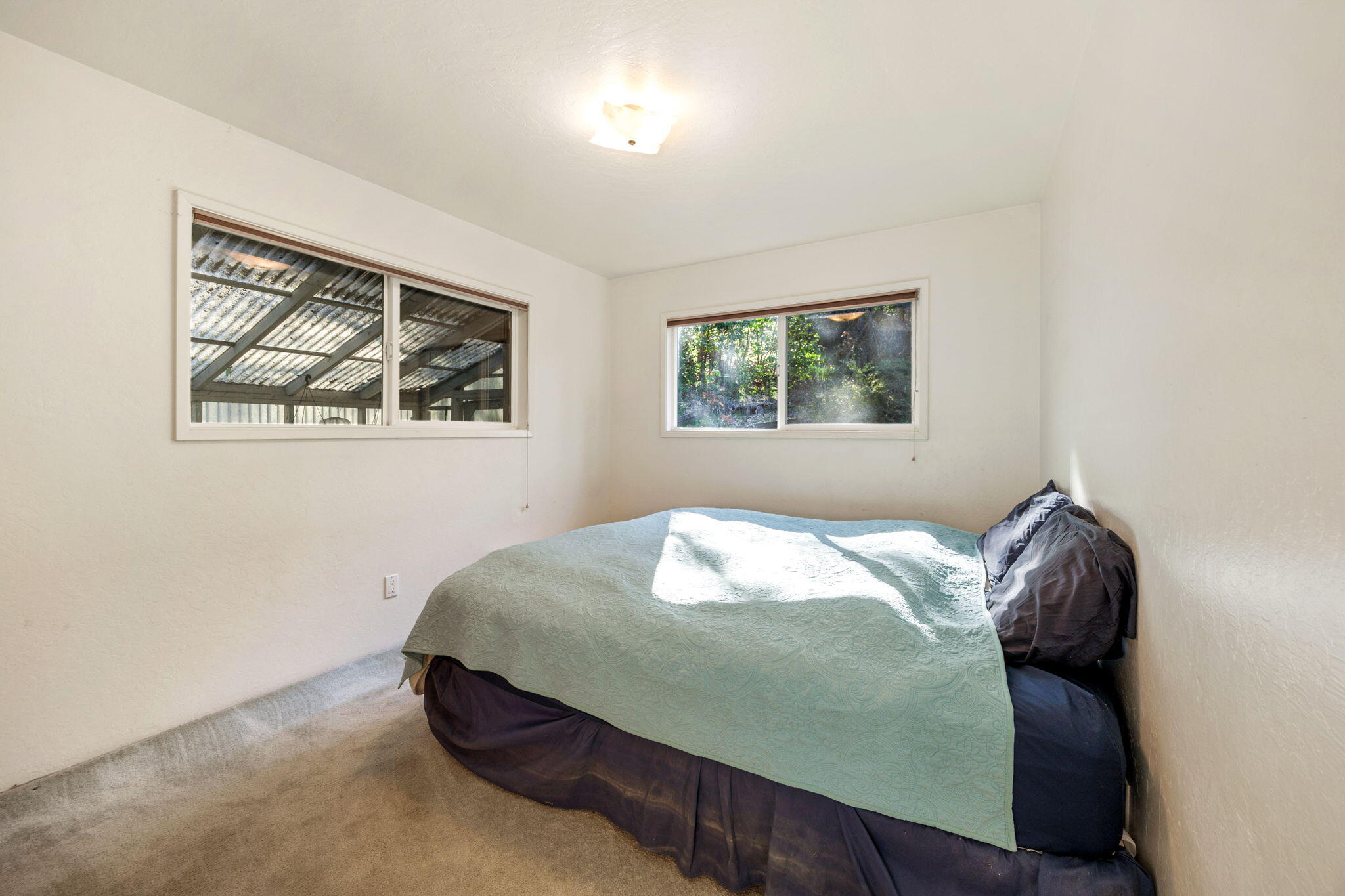 870 S 3rd Street