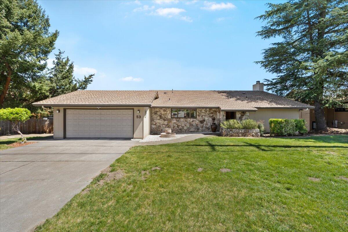 53 S Foothill Road