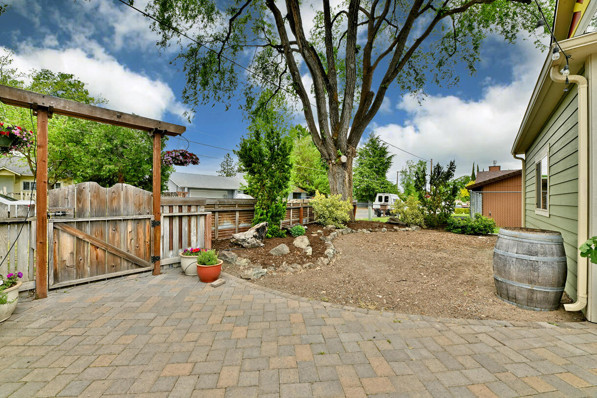 3747 Hilsinger Road