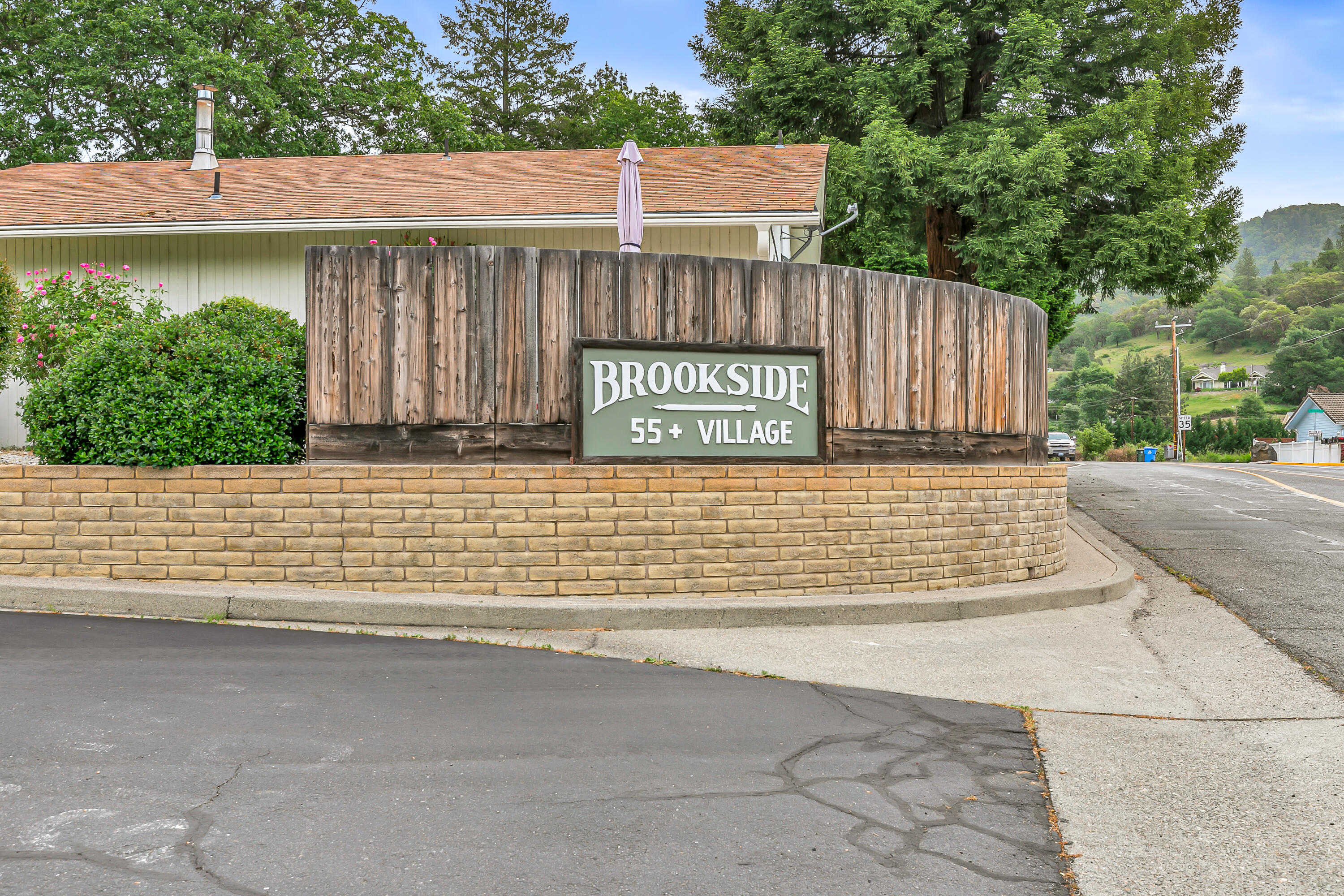 728 Brookside Circle