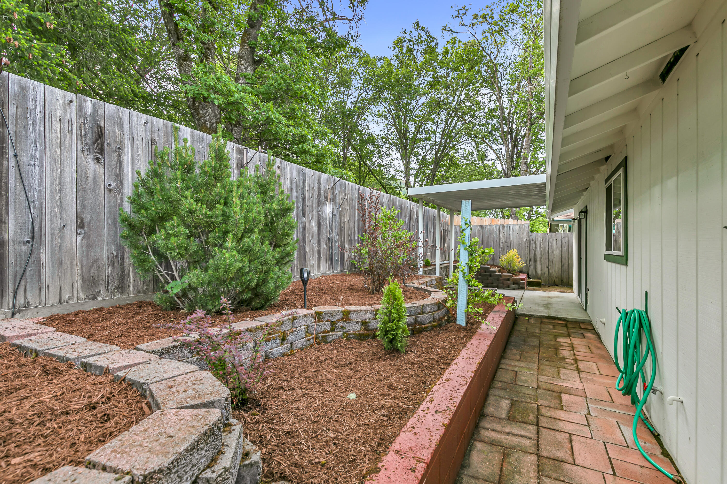 728 Brookside Circle