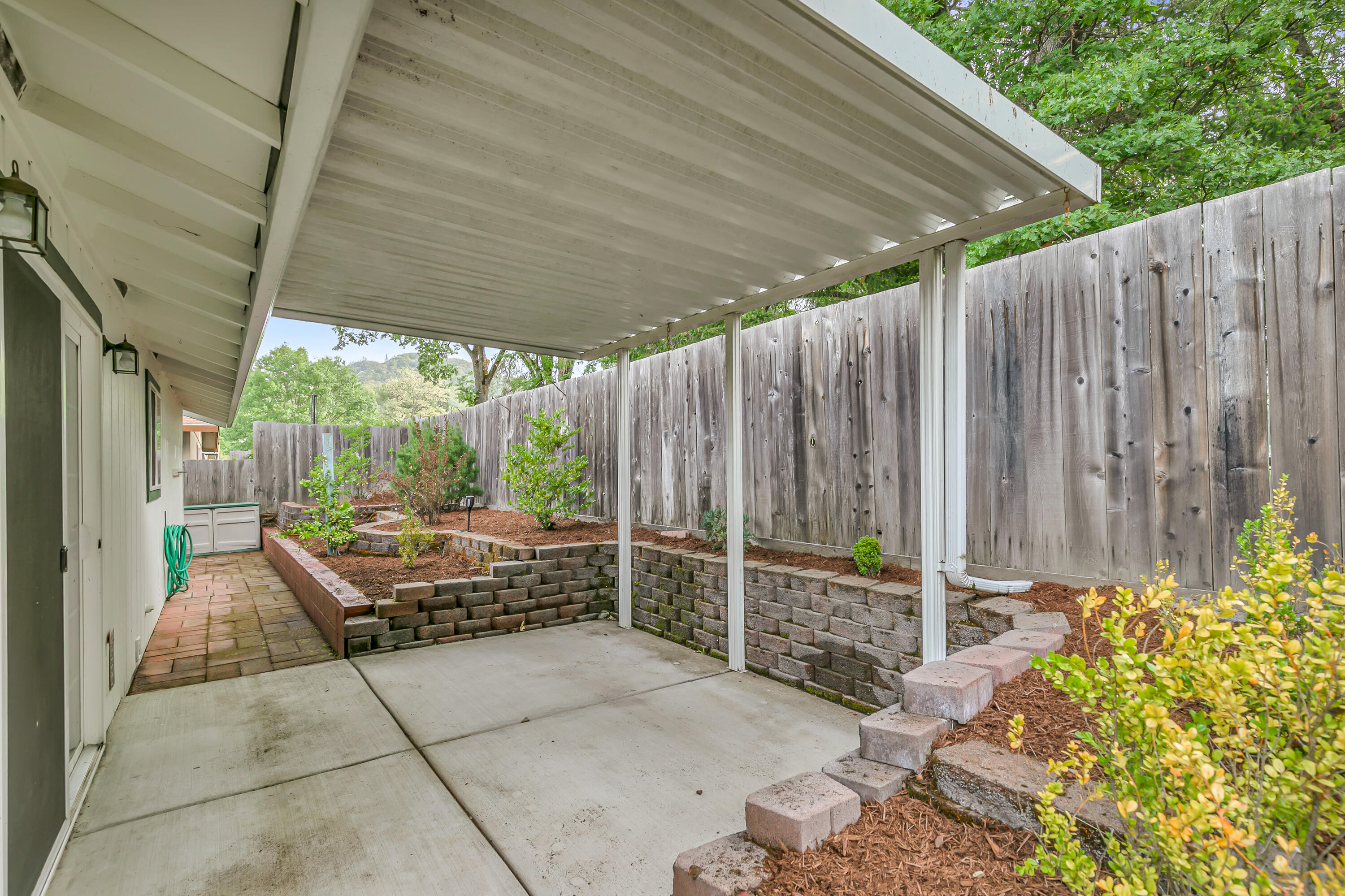 728 Brookside Circle
