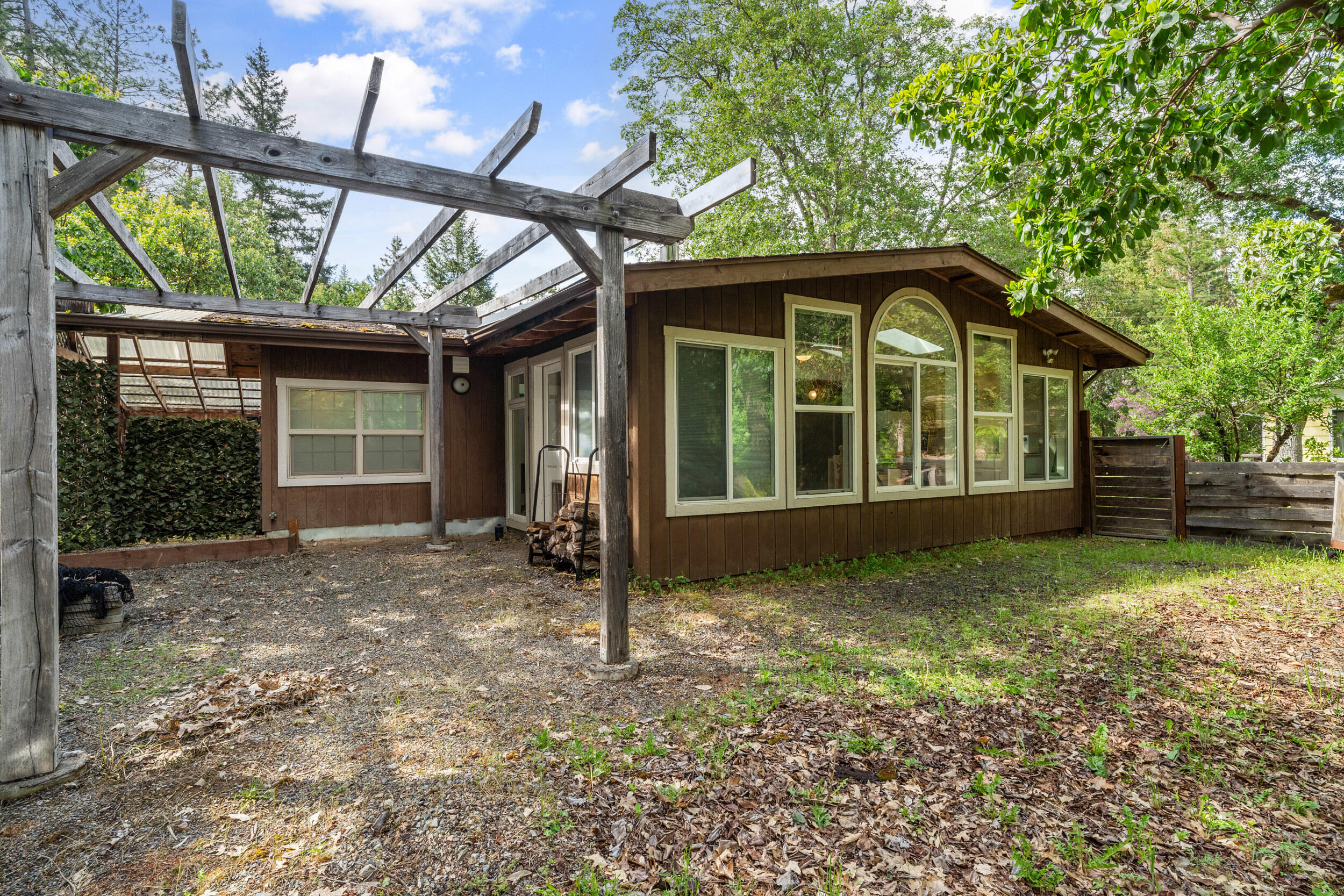 3479 Thompson Creek Road