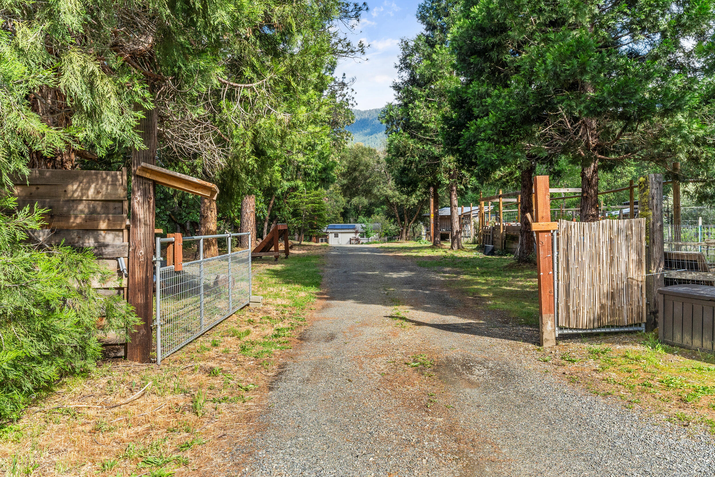3479 Thompson Creek Road