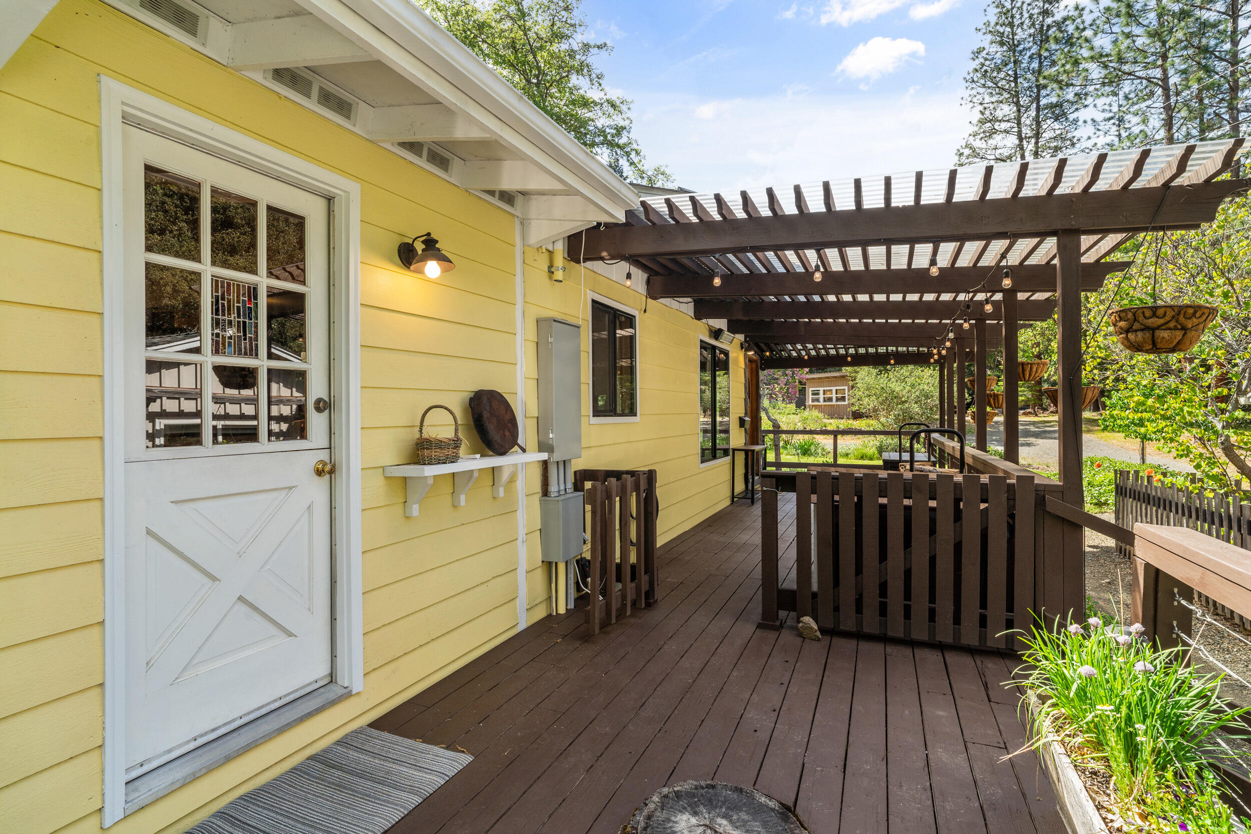 3479 Thompson Creek Road