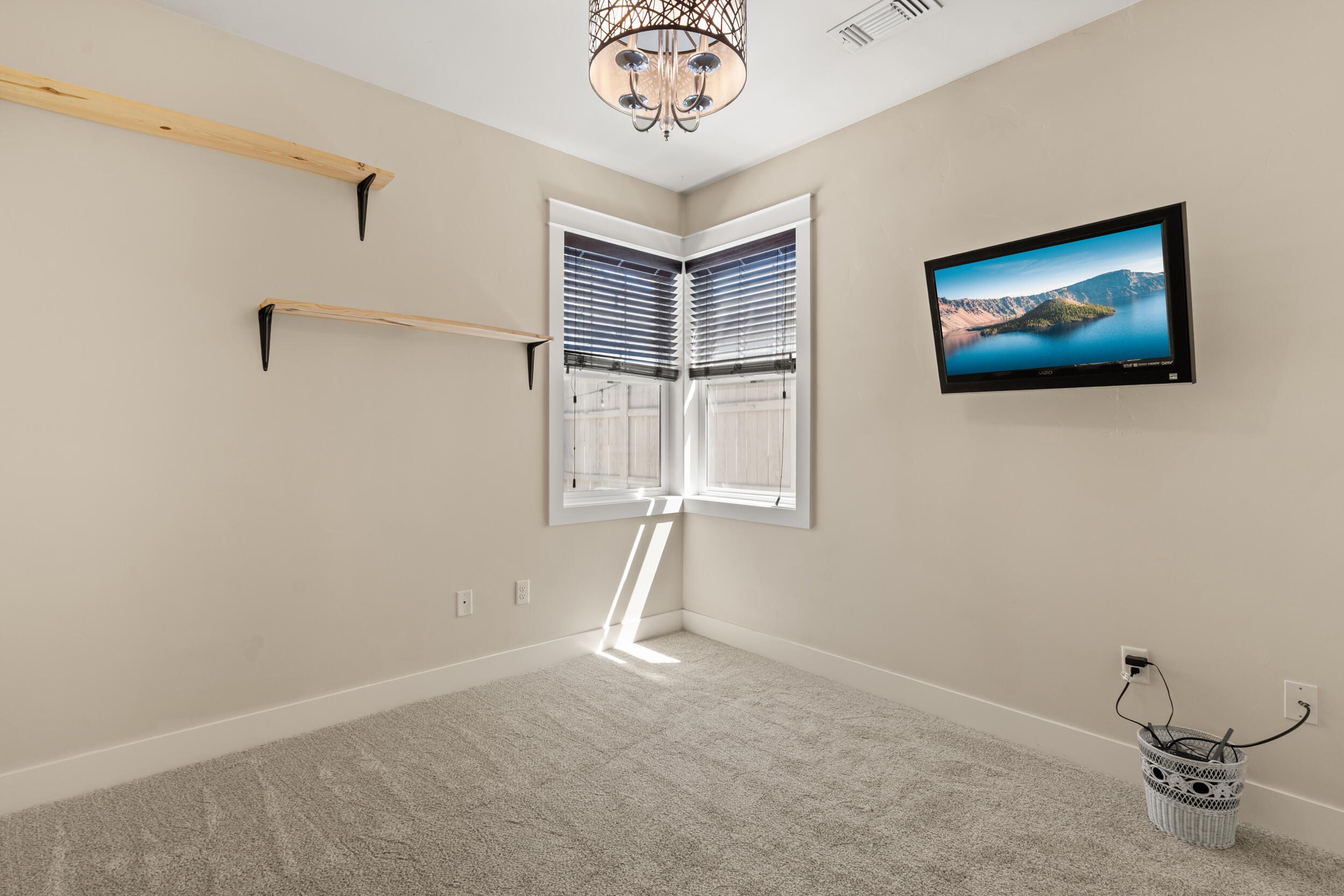 3844 Calle Vista Drive
