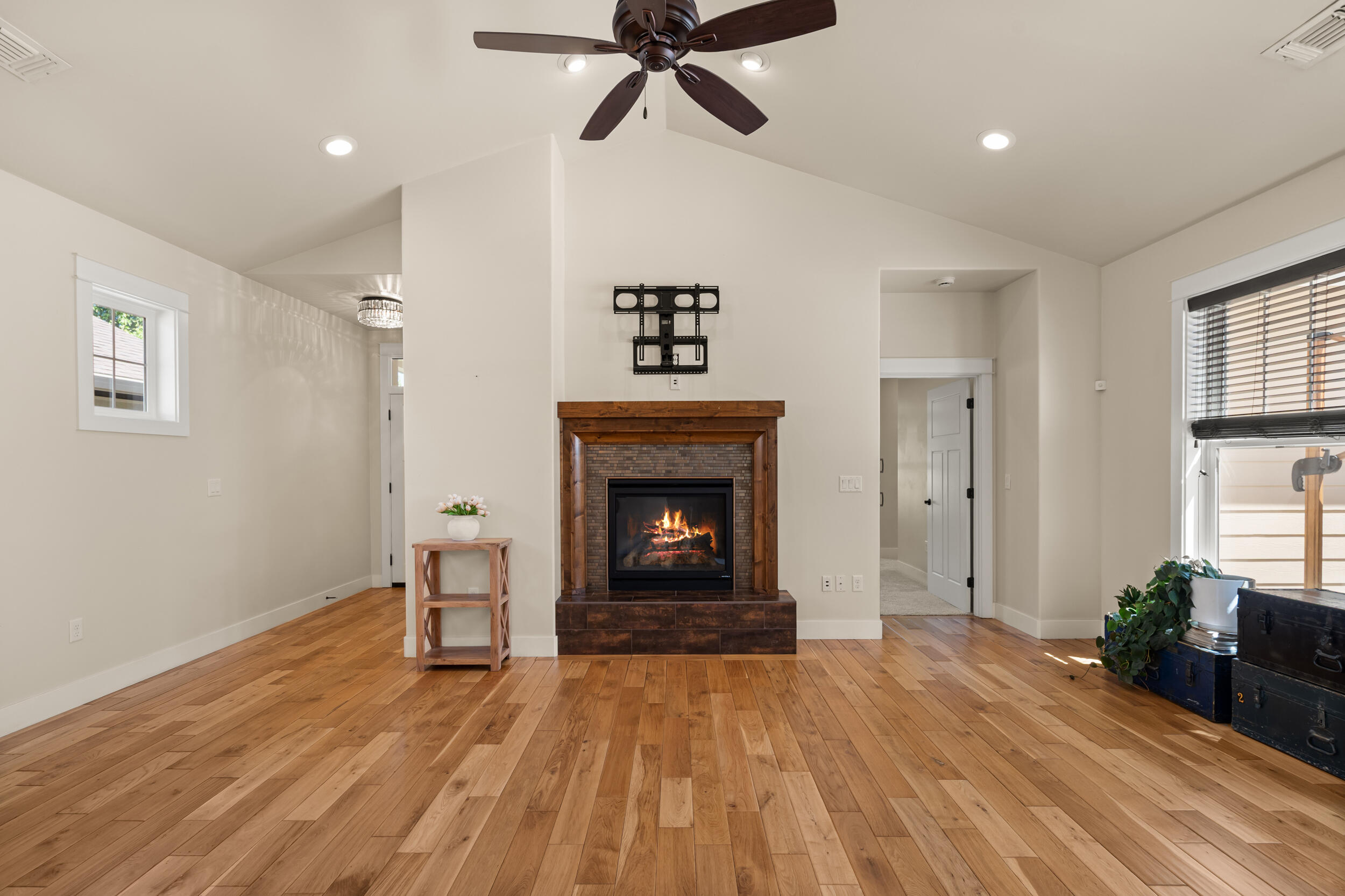 3844 Calle Vista Drive
