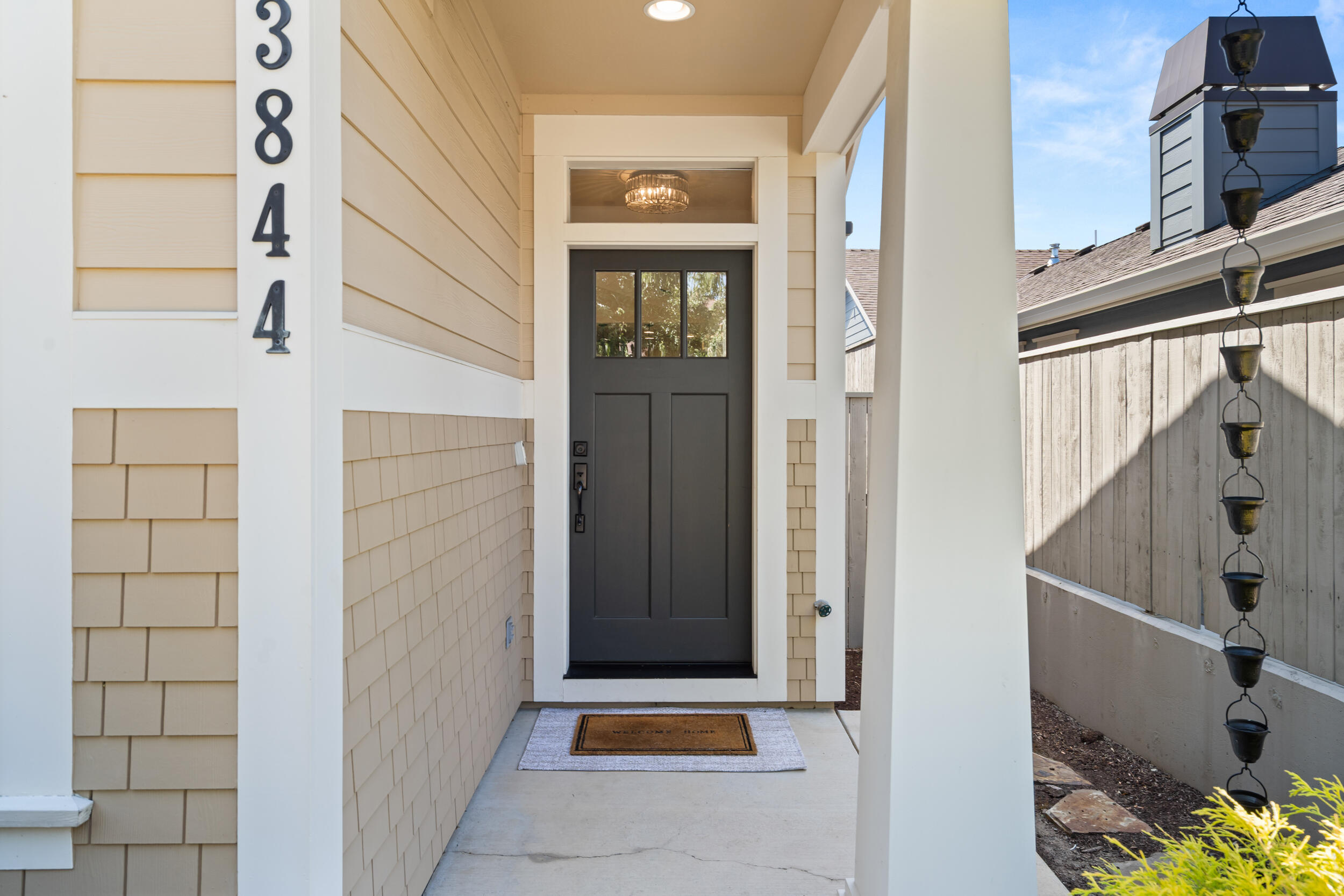 3844 Calle Vista Drive