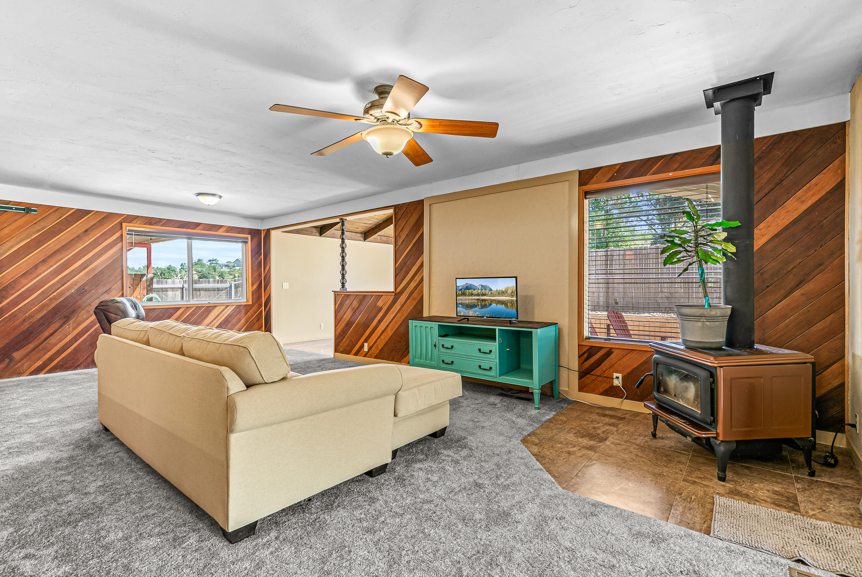 2615 Glory C Road