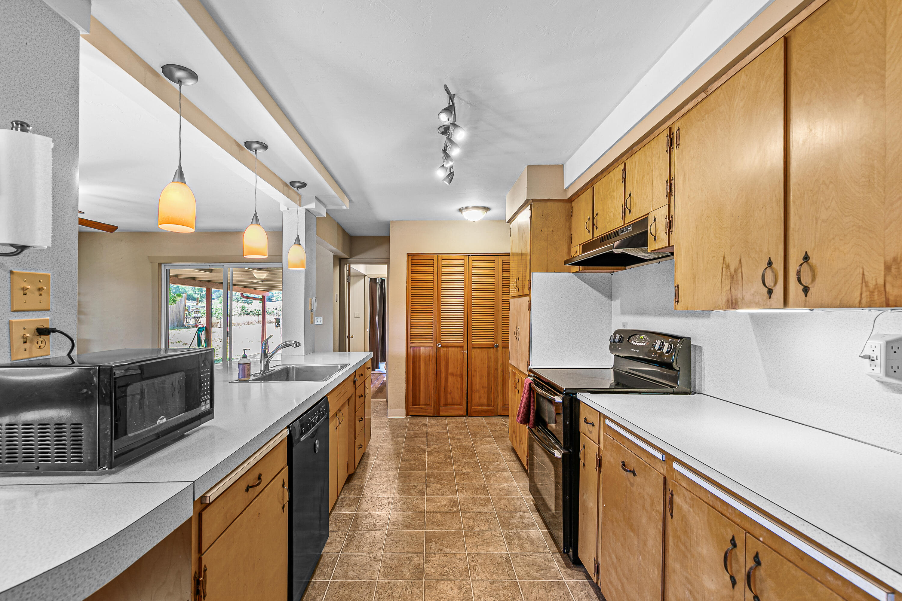 2615 Glory C Road