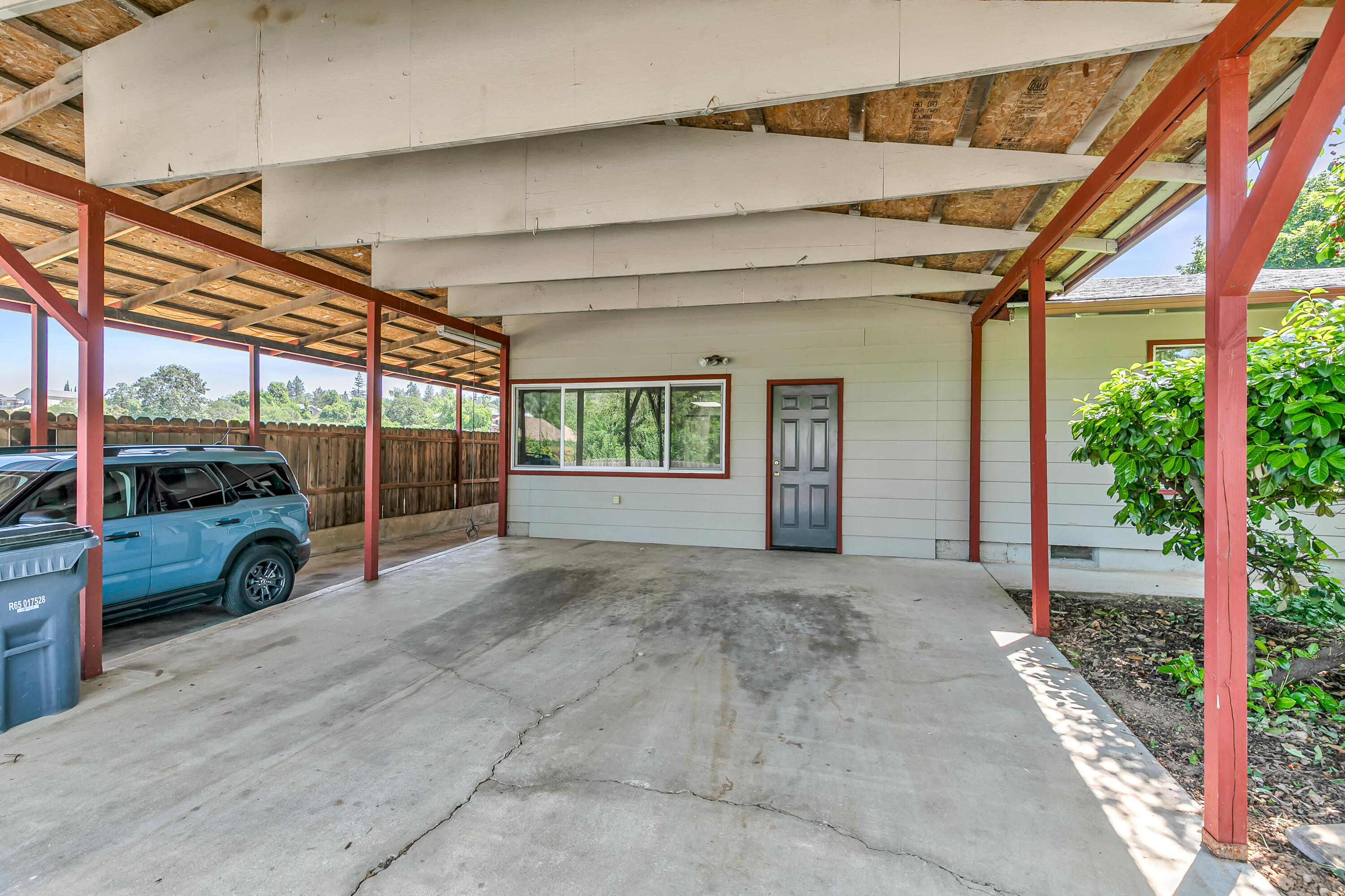 2615 Glory C Road