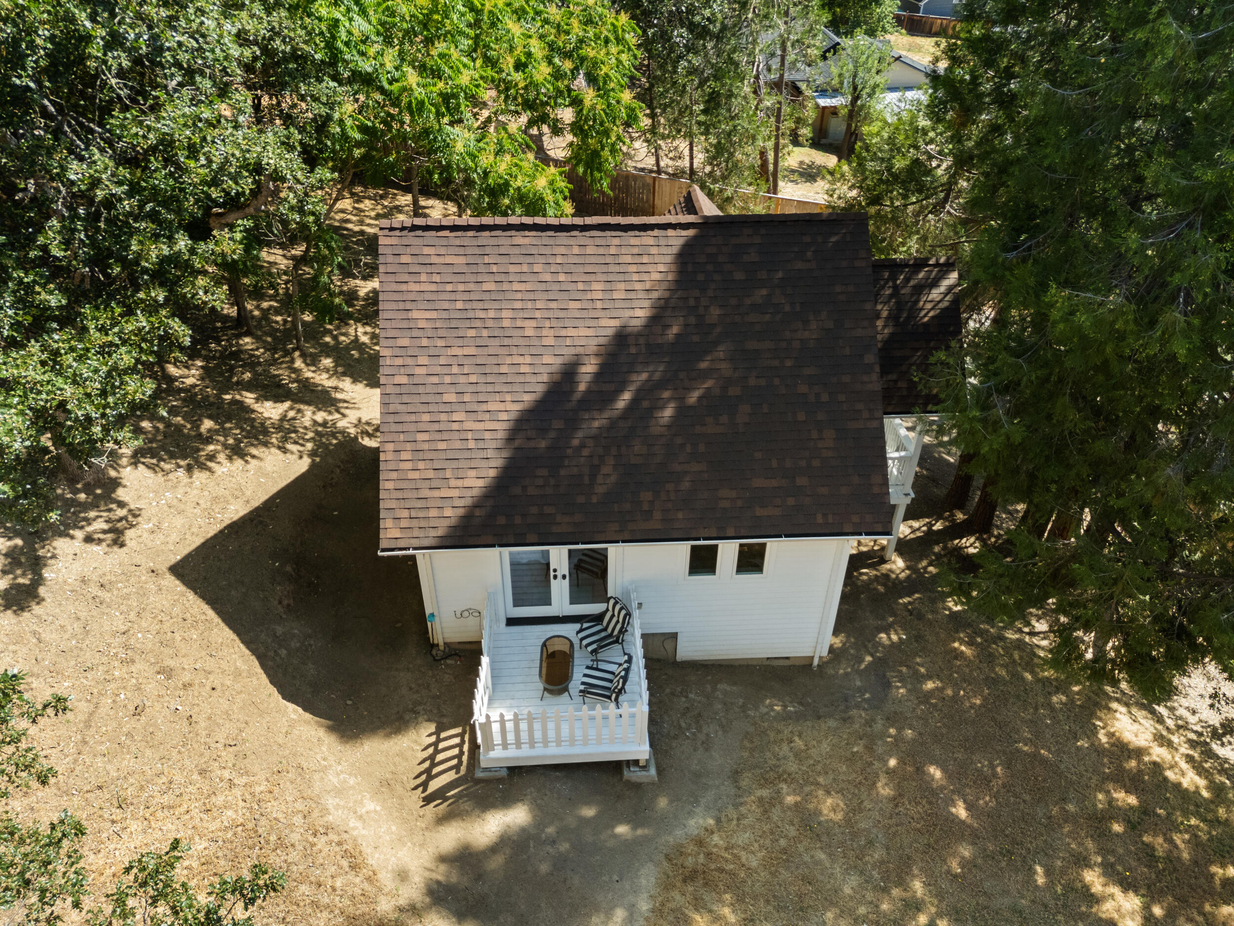 345 W Oak Street