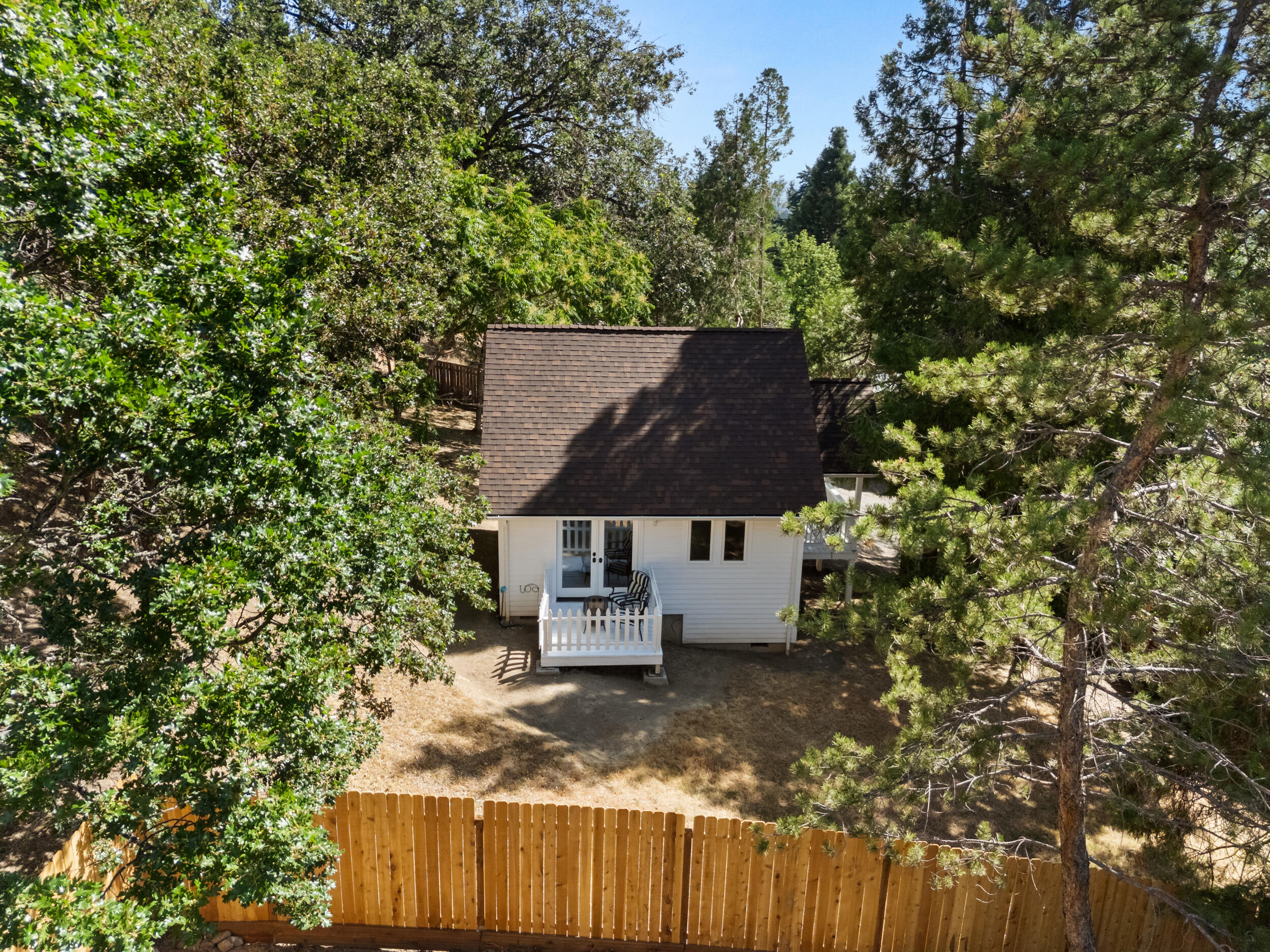 345 W Oak Street
