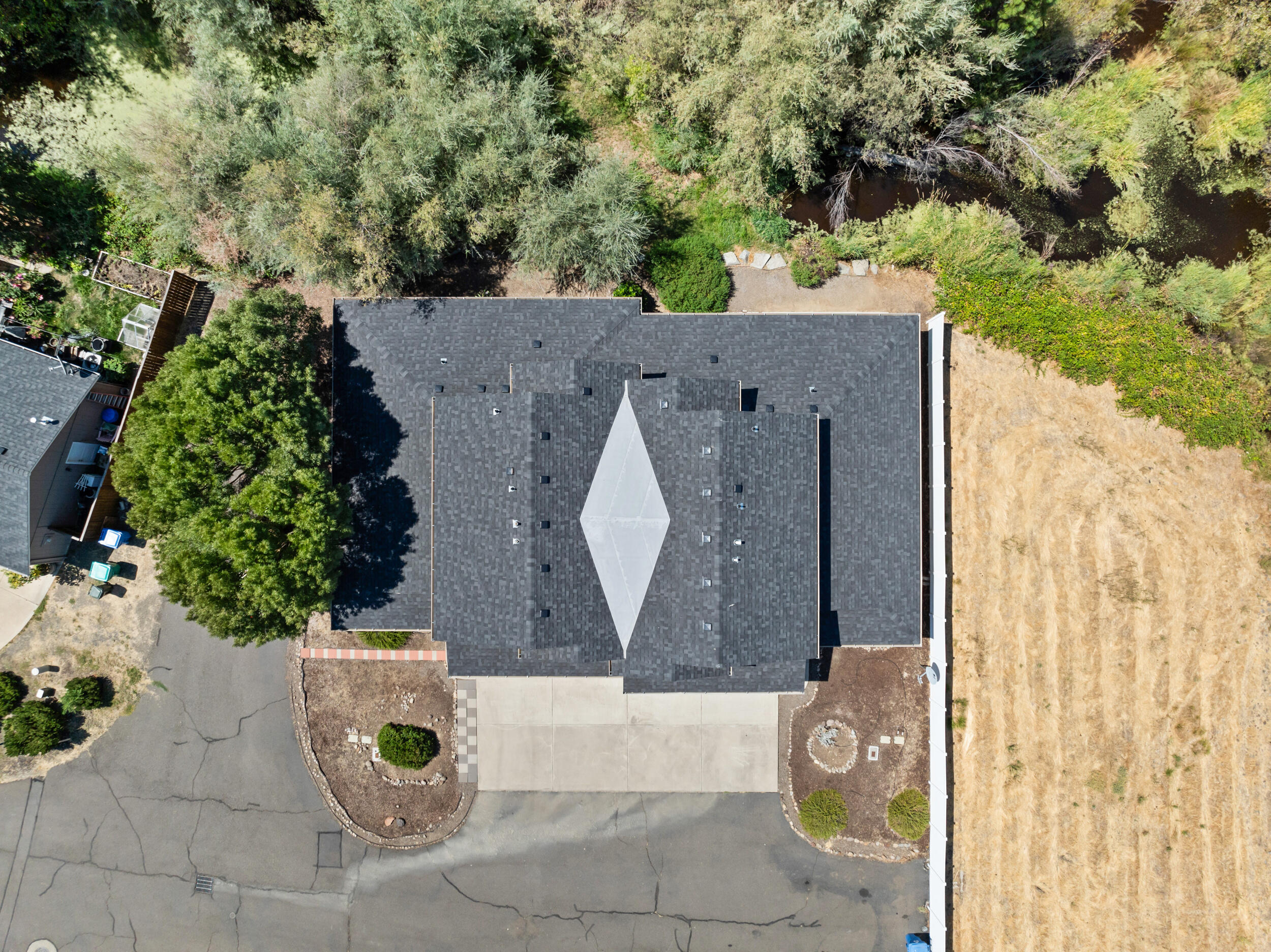 136 Dianne Way