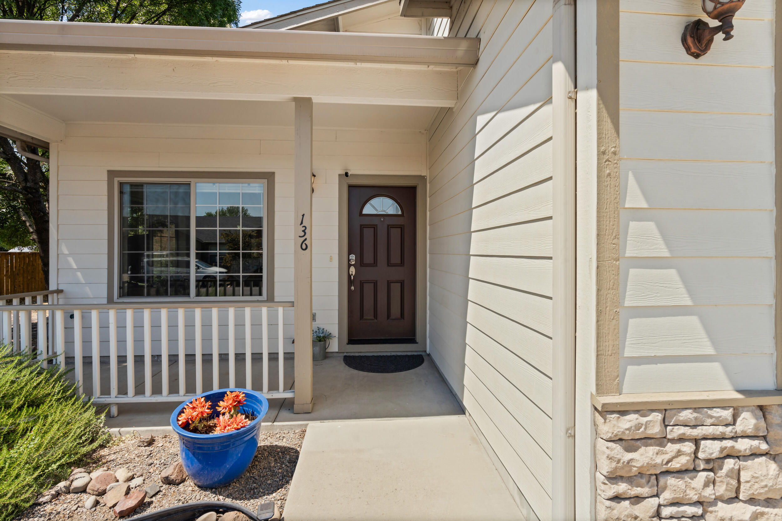 136 Dianne Way