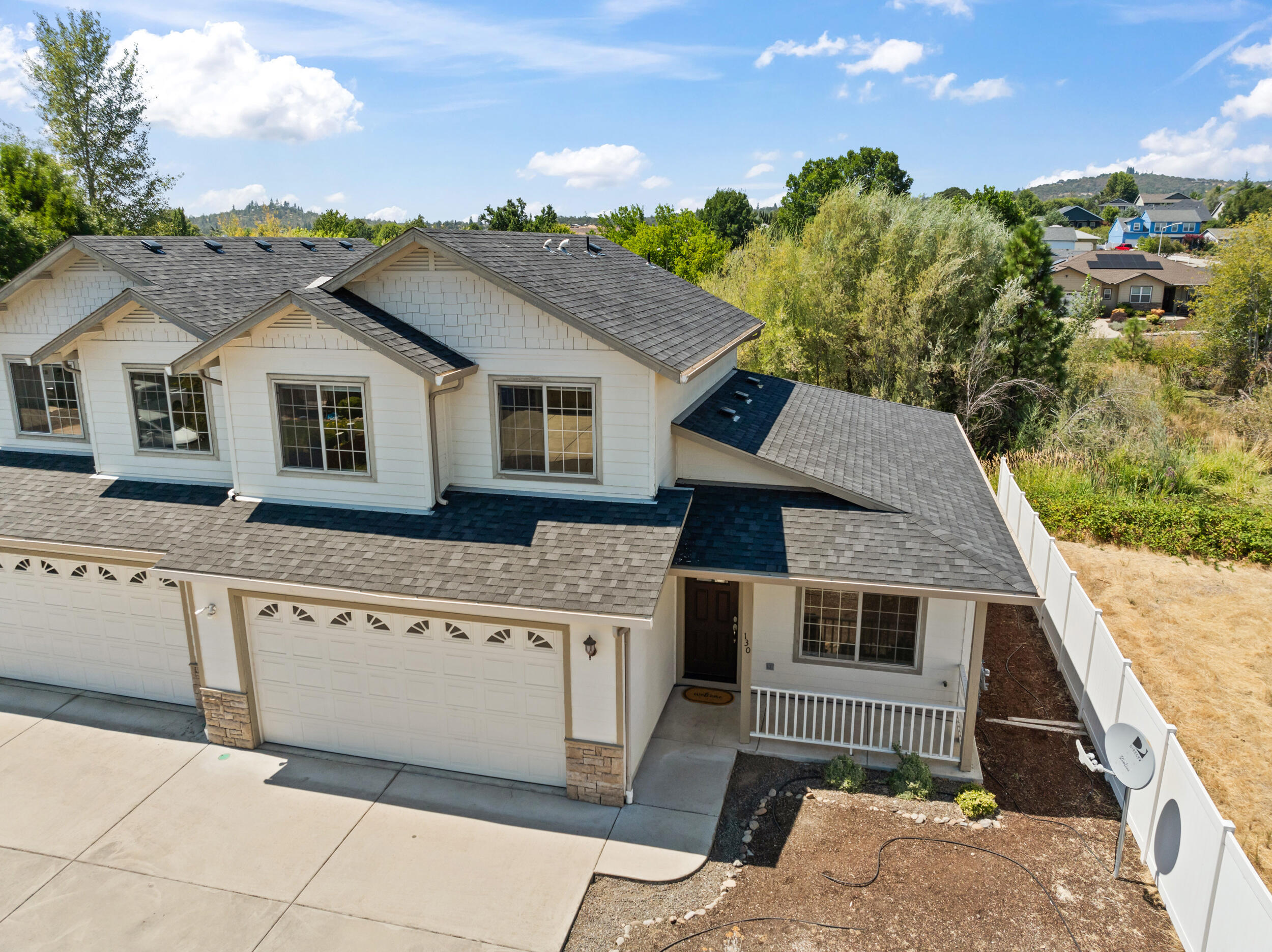 136 Dianne Way
