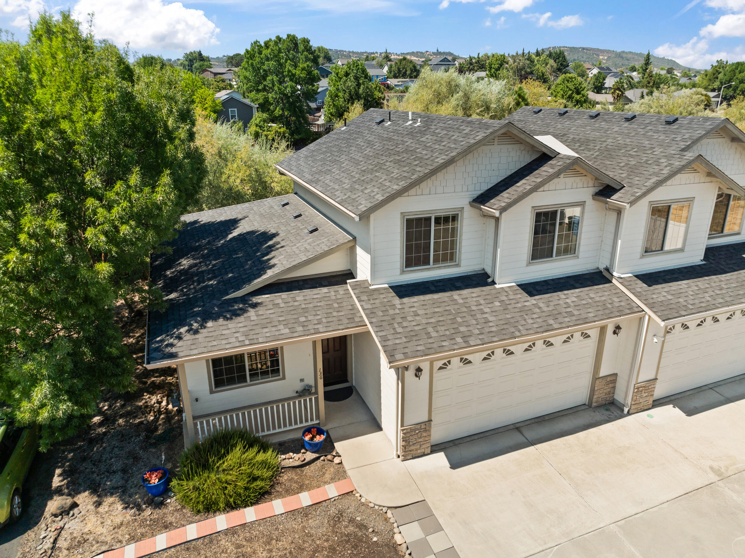 136 Dianne Way