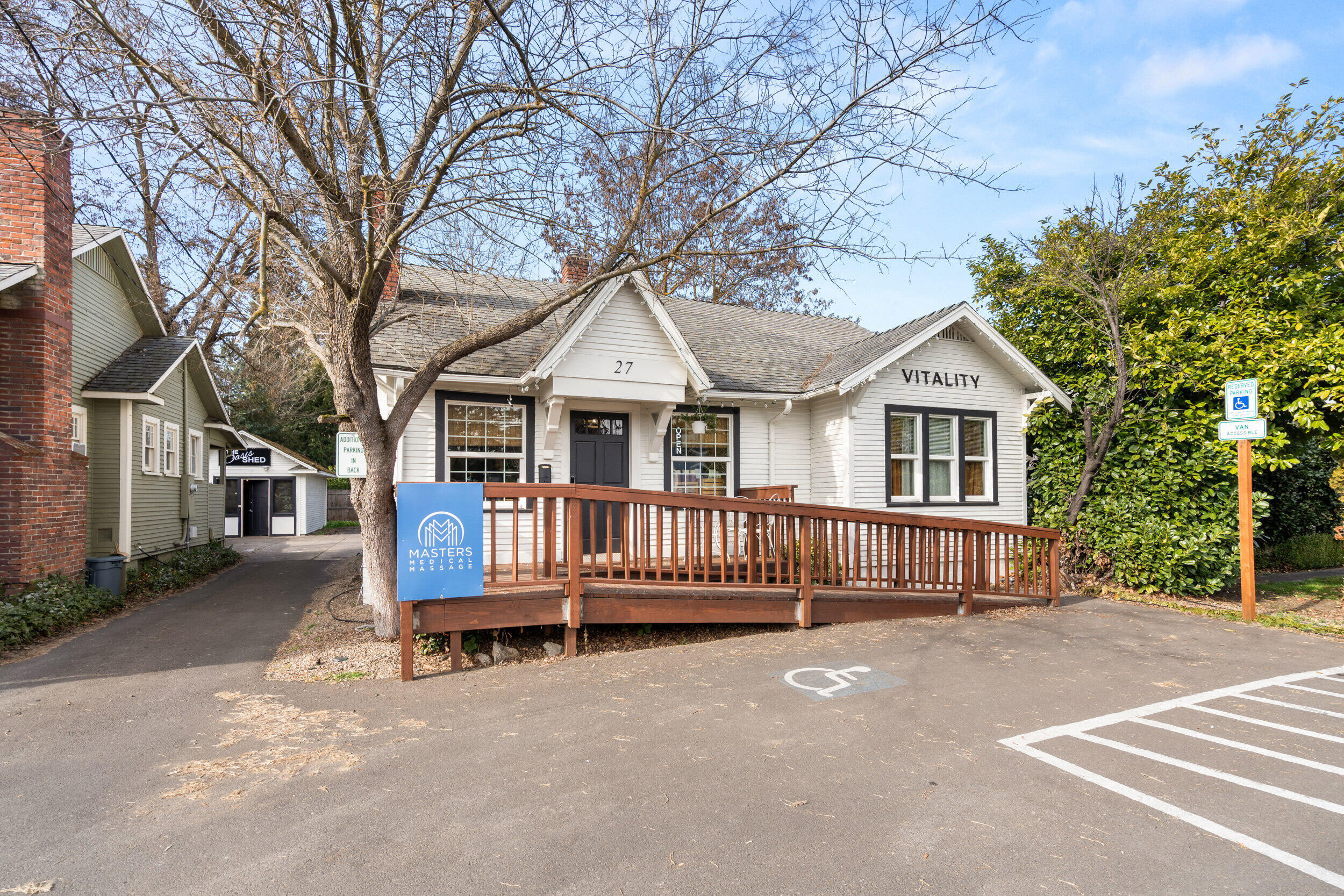 27 Crater Lake Avenue